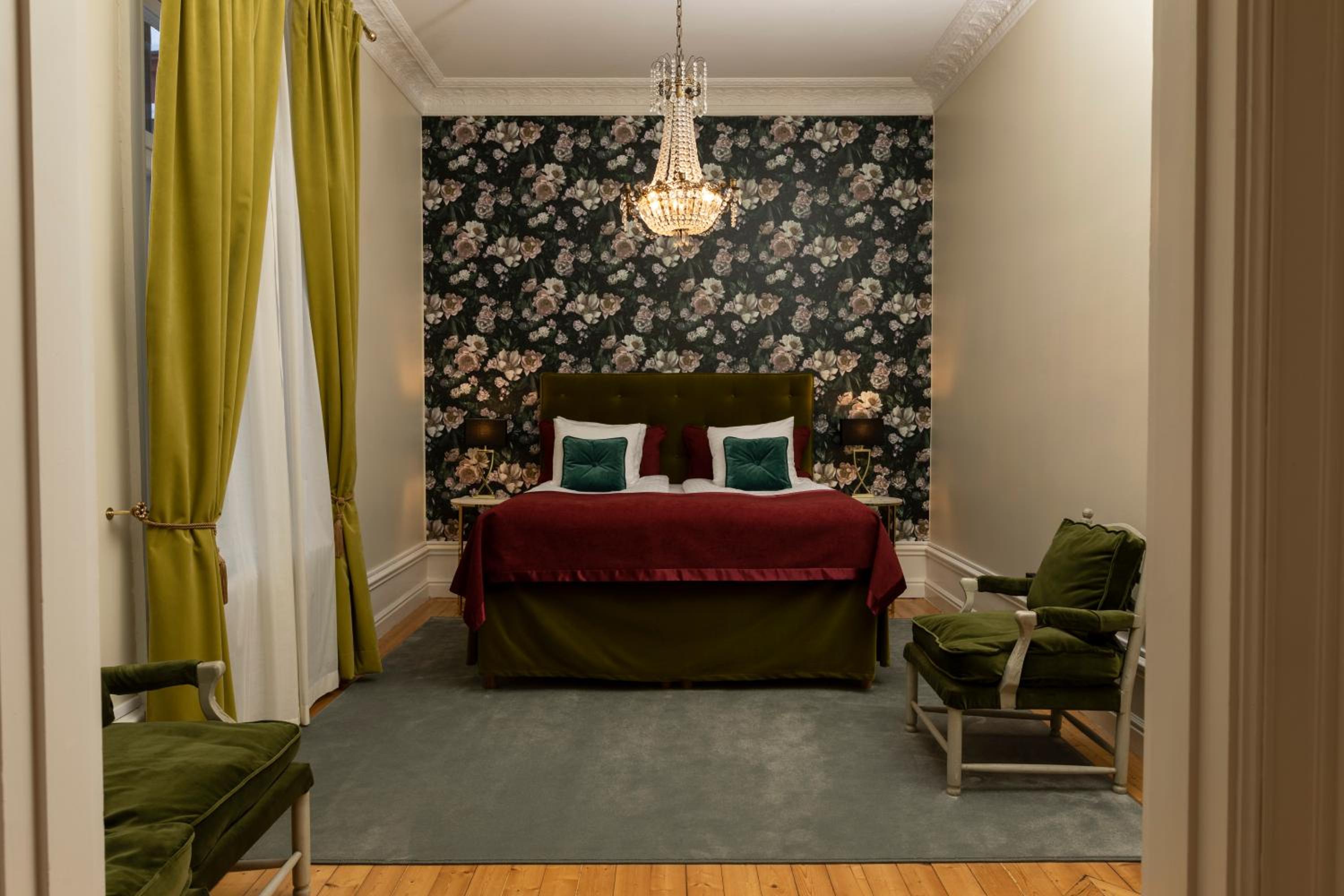 King Suite - Photo 5