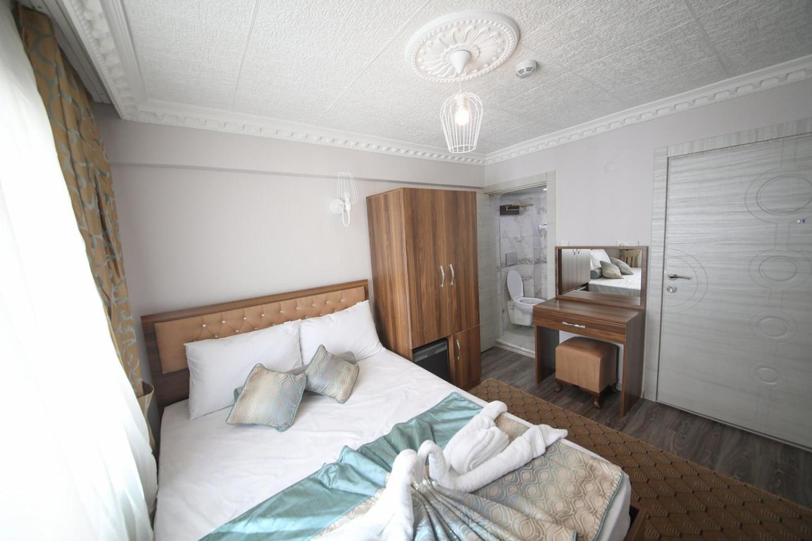 Budget Double Room photo 1