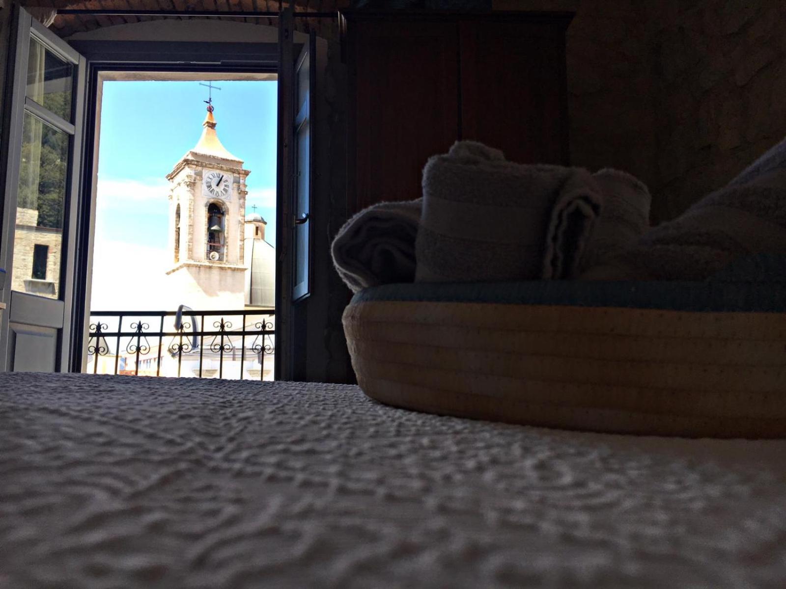 Double Room with Balcony photo 2