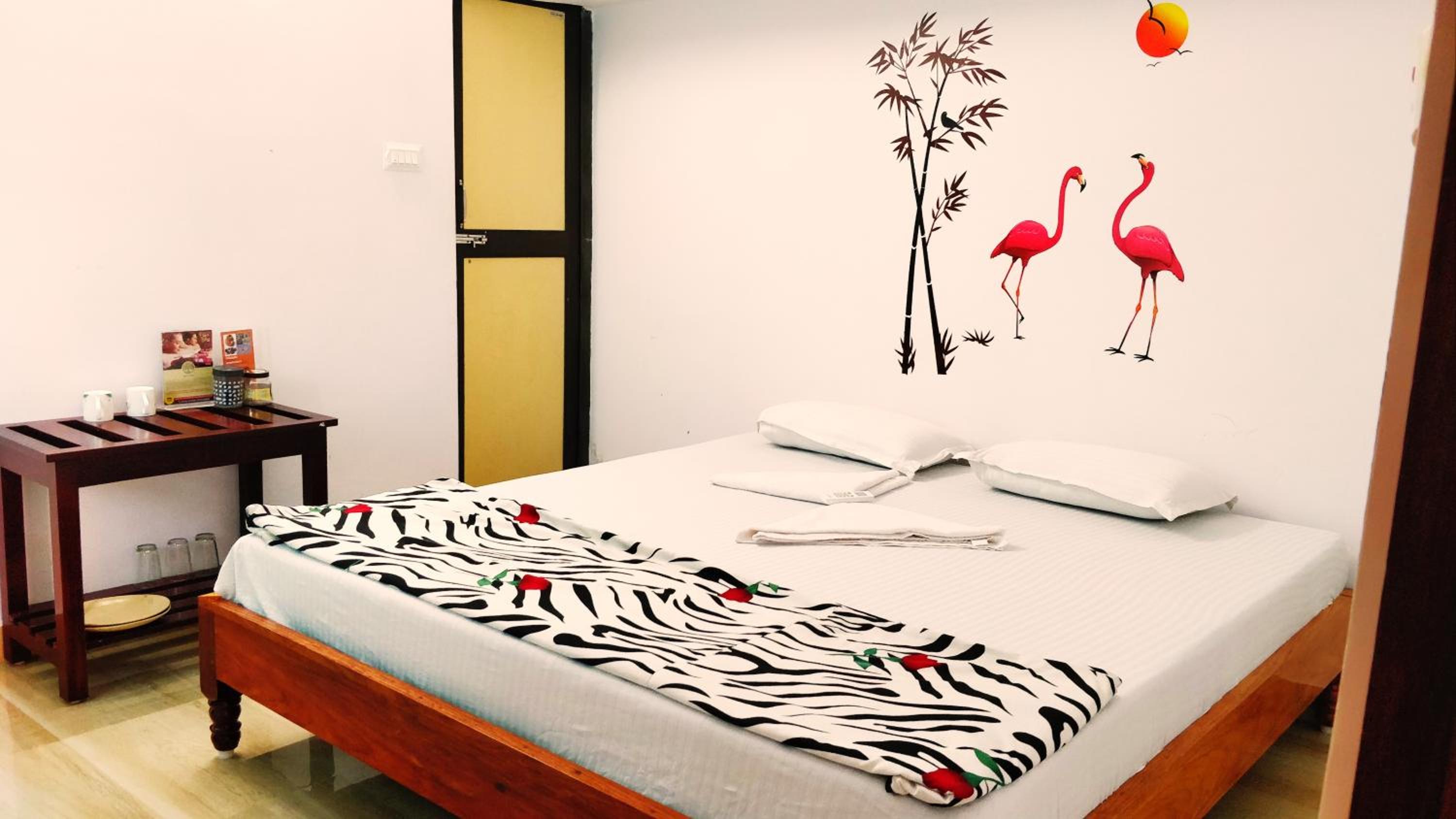 One-Bedroom House - Photo 9