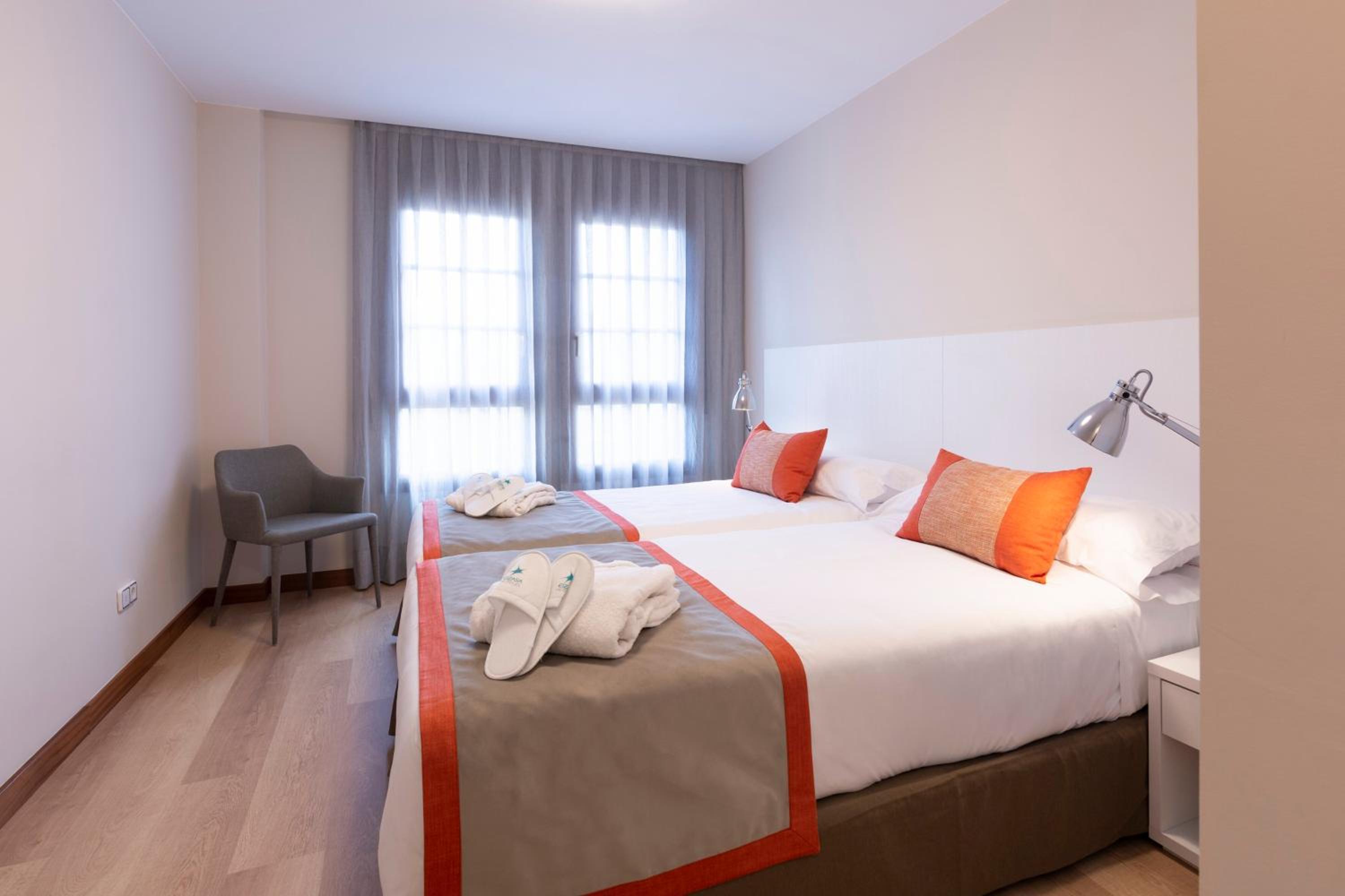 Two-Bedroom Apartment (4 Adults) - Photo 9