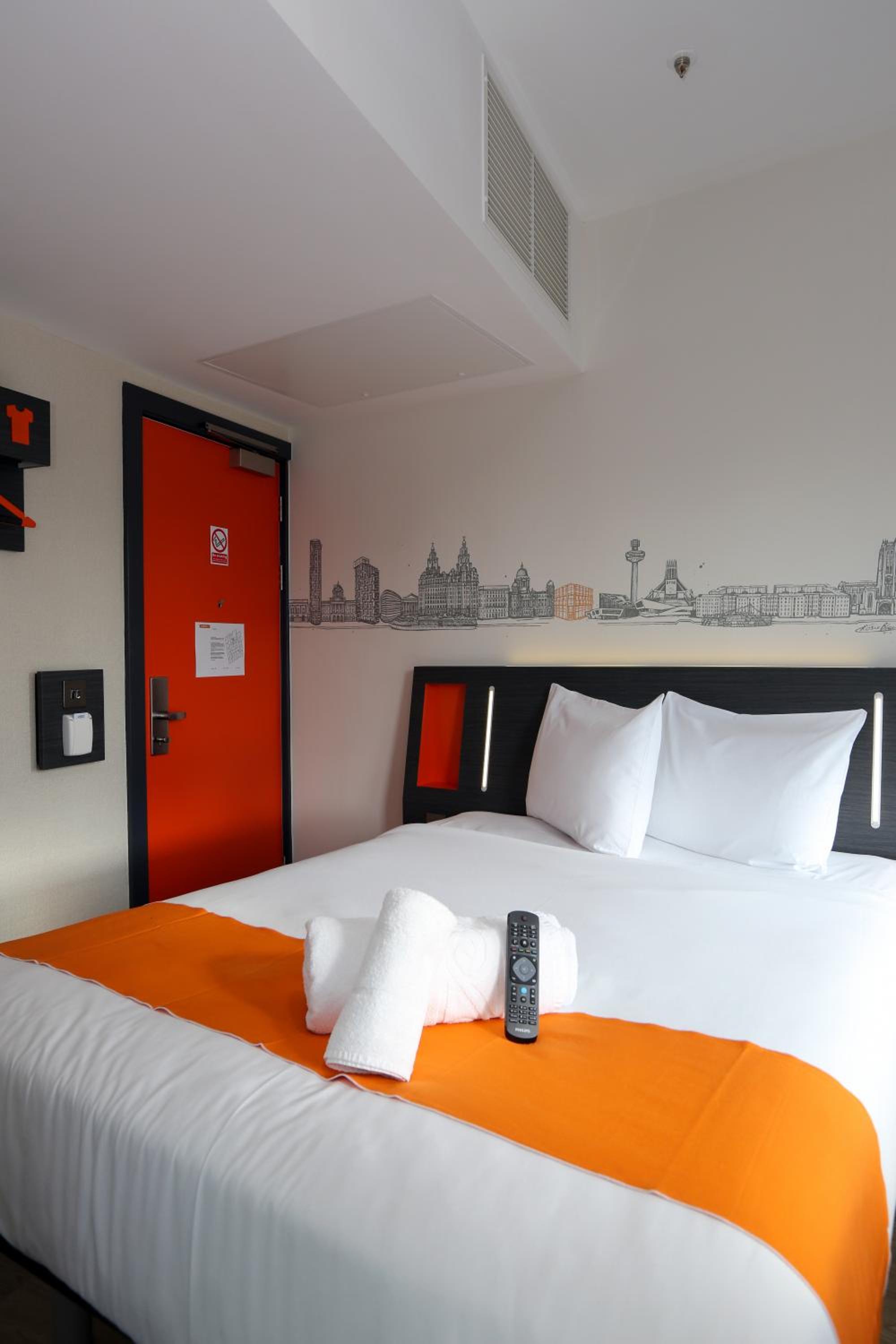 Double Room - No Window photo 3