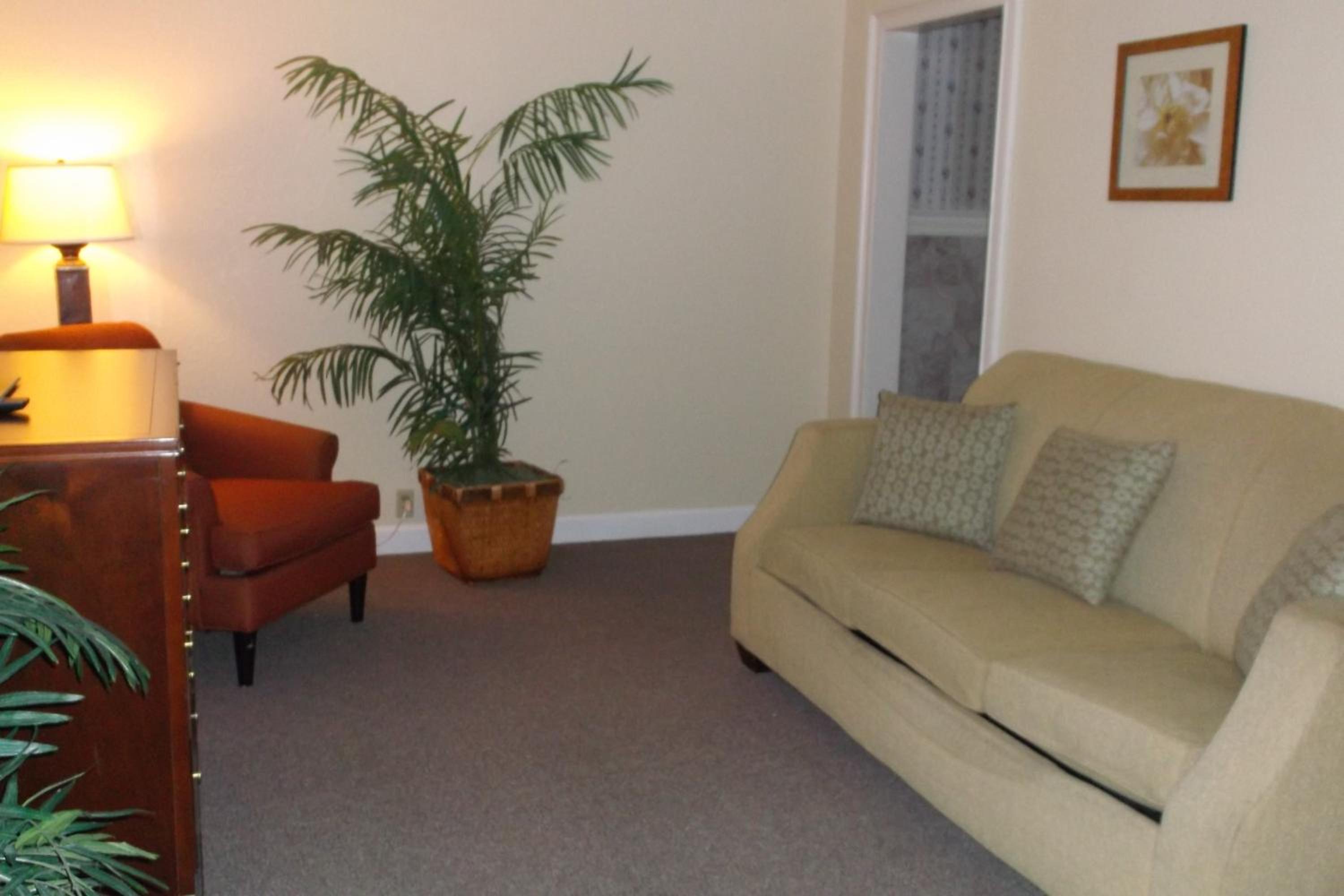 King Studio Suite - Non-Smoking - Photo 7