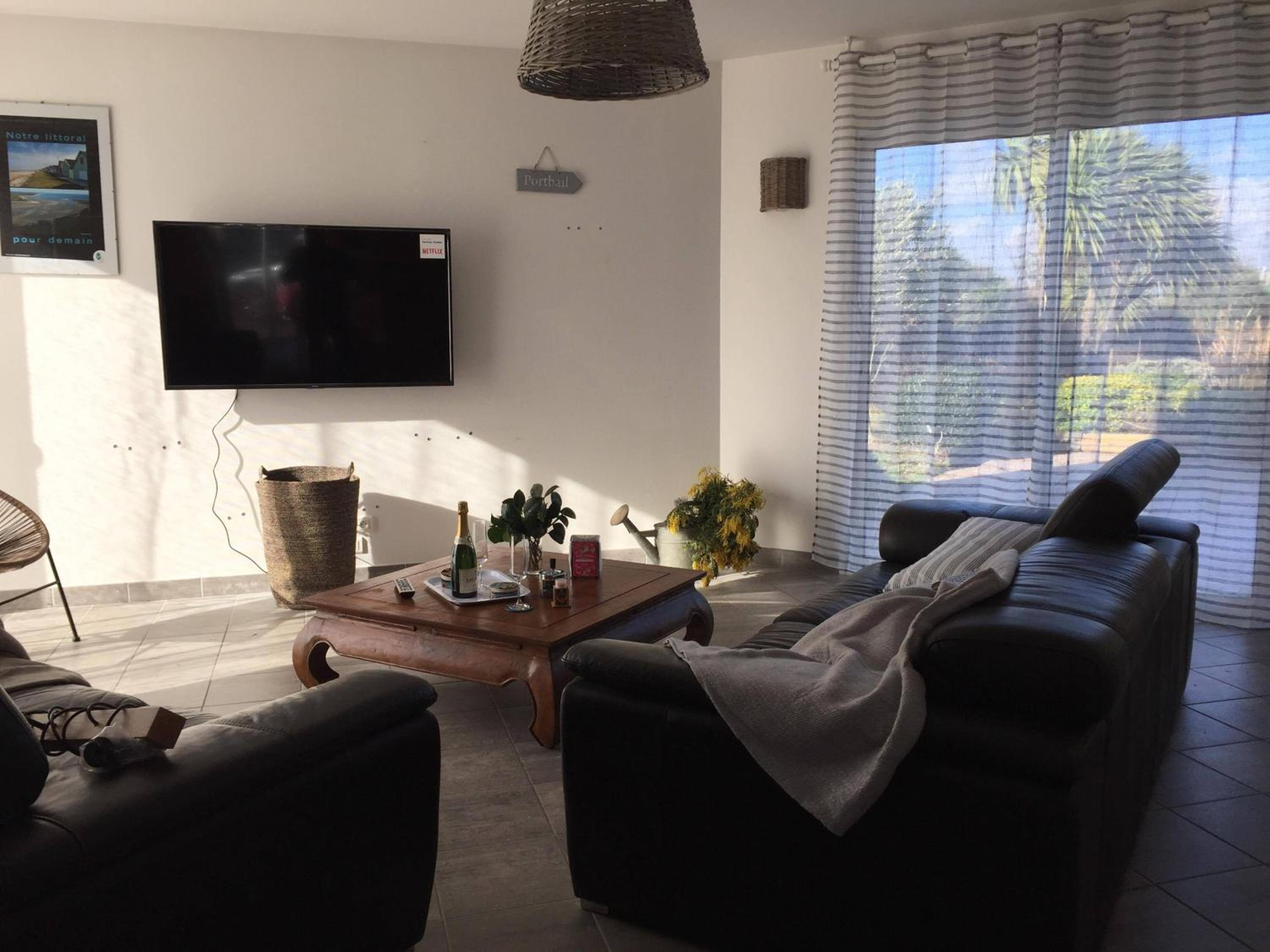 Villa photo 2