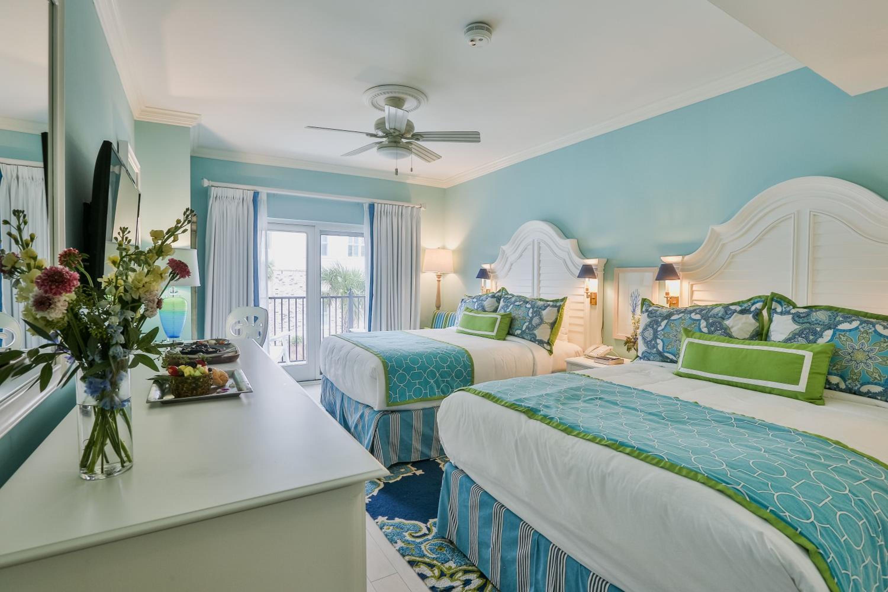 Superior Room with Two Queen Beds - Inland View  - Photo 4