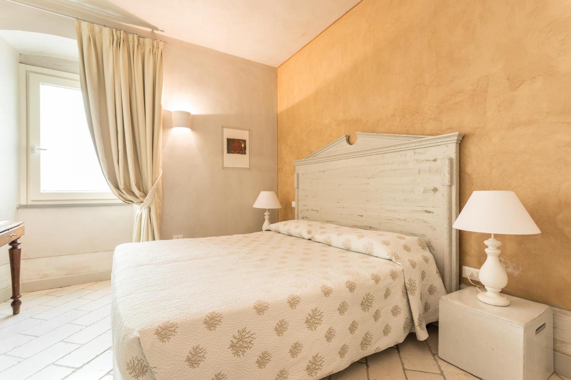 Double or Twin Room with Private Bathroom - Photo 1