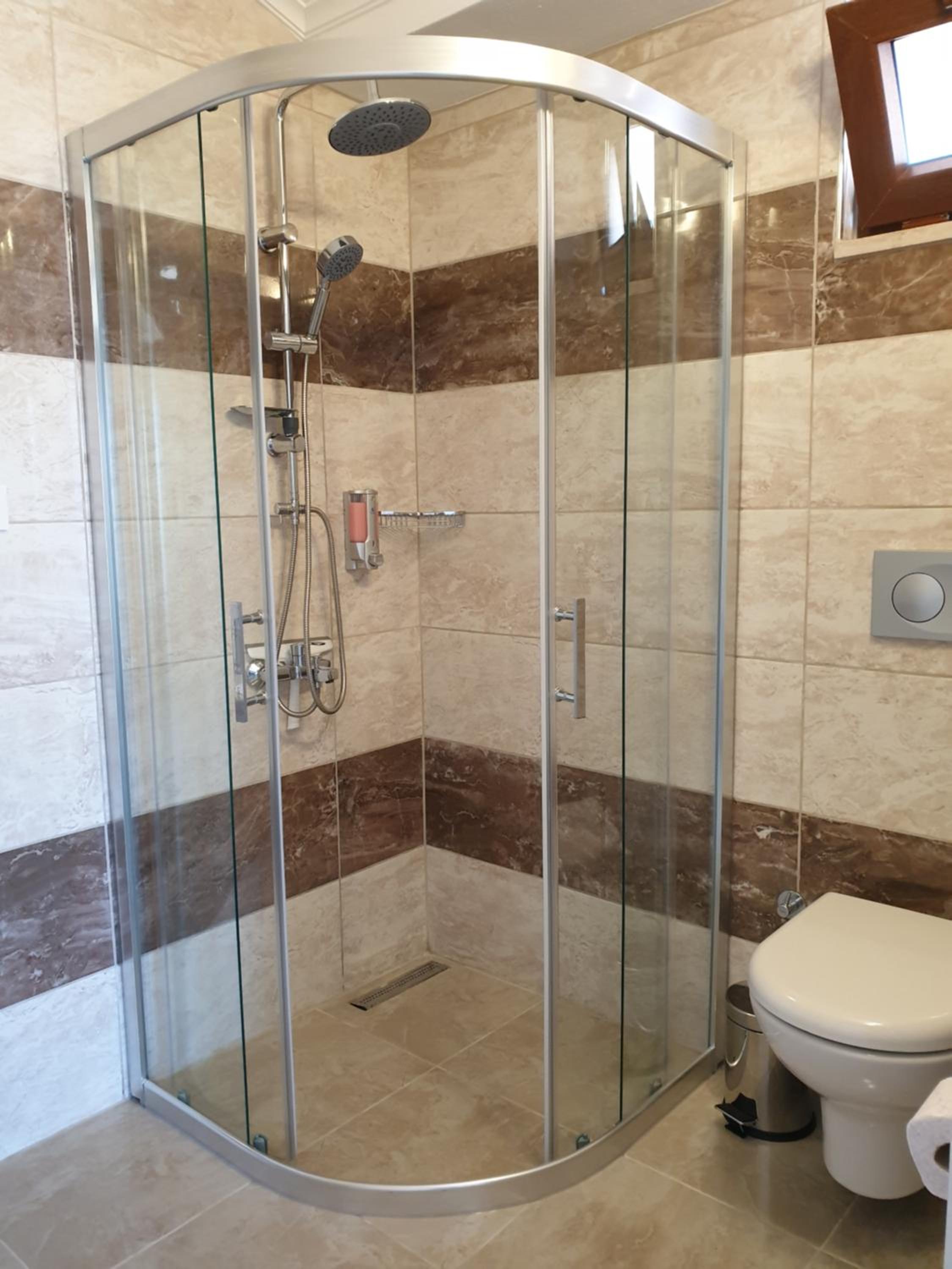 Standard Double or Twin Room photo 2