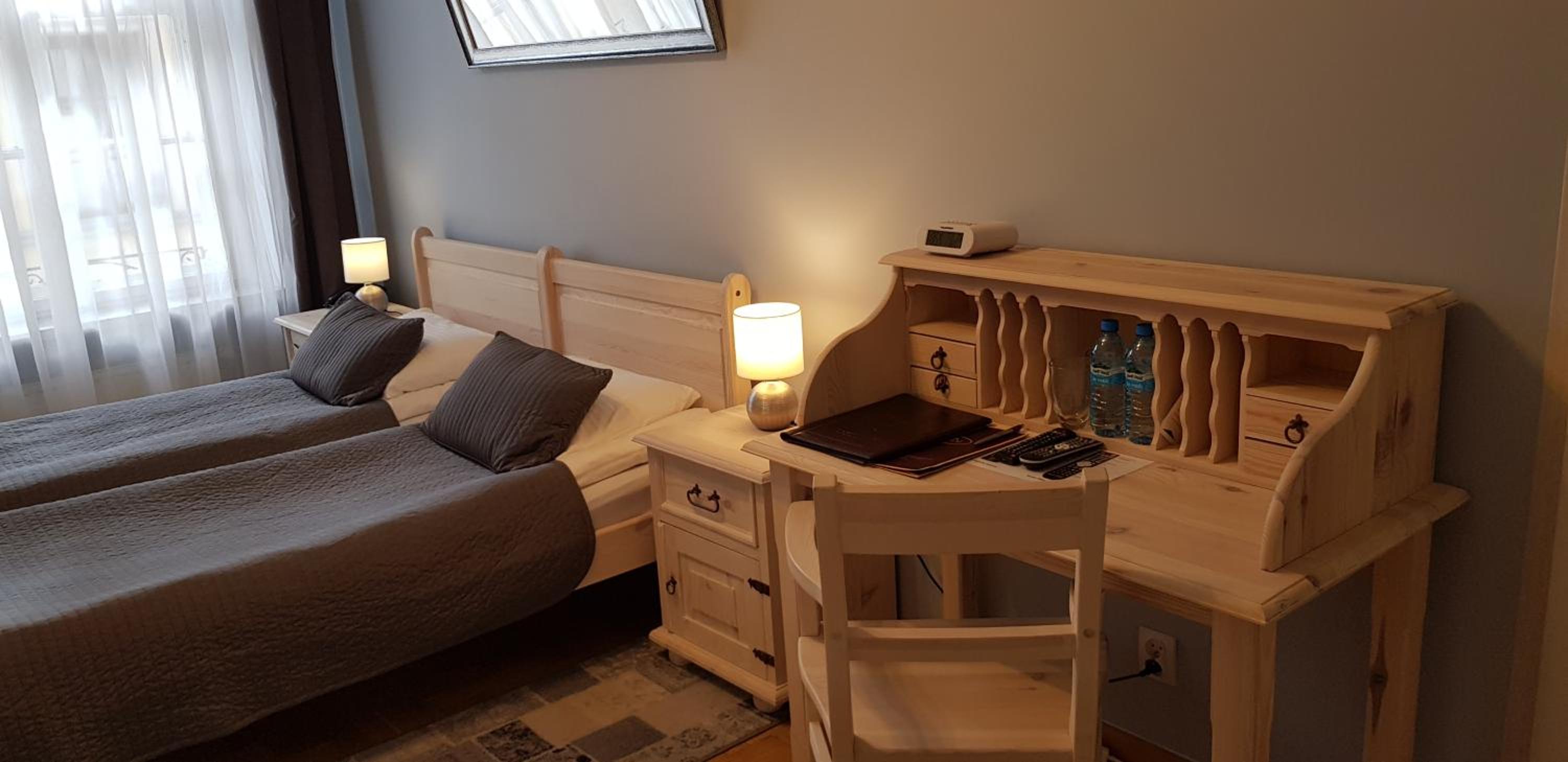 Double Room - Photo 5