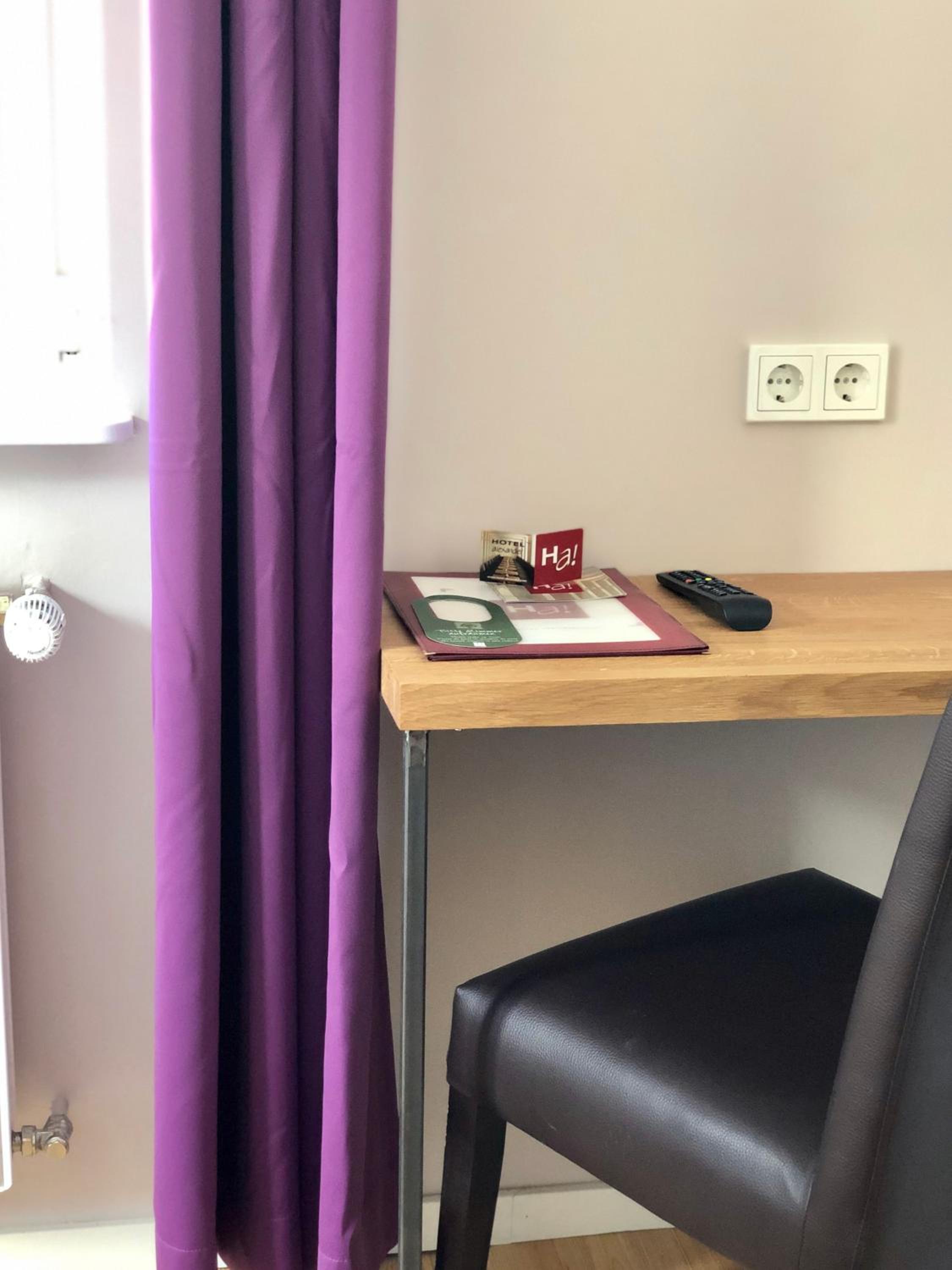 Classic Double Room - Photo 17