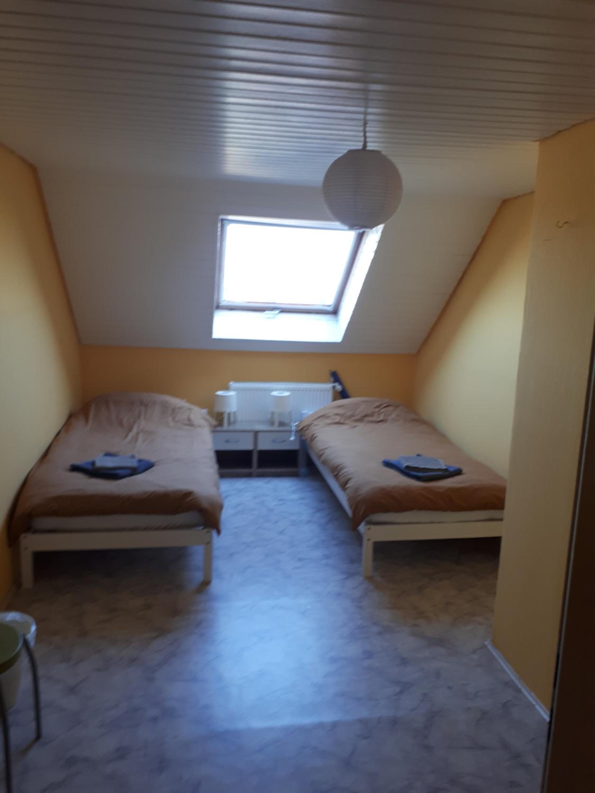 Budget Twin Room photo 3