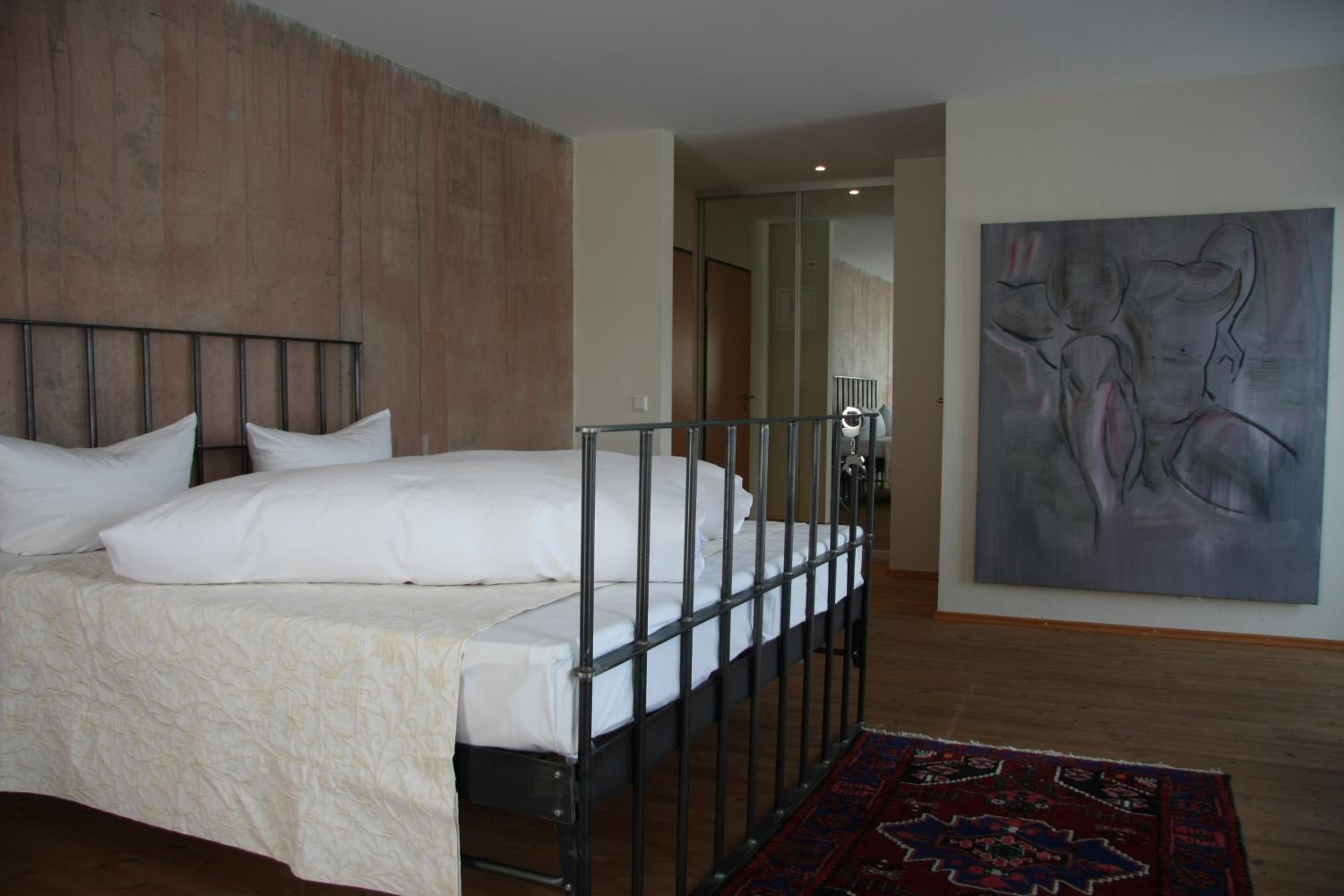 Deluxe Double Room with Balcony photo 2