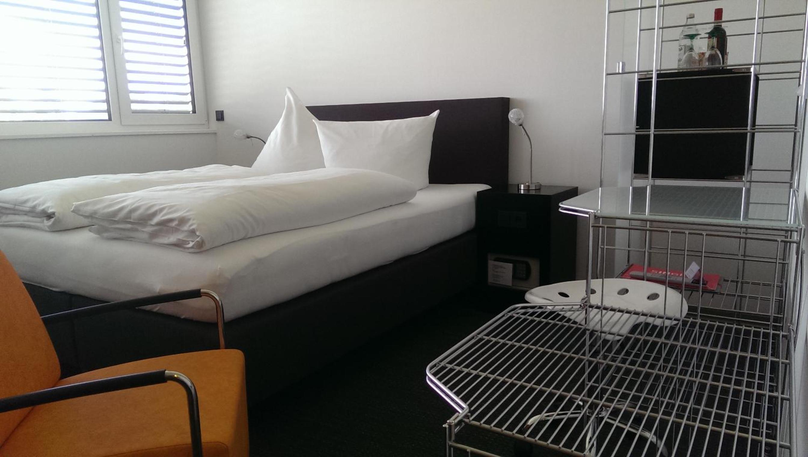 Standard Double Room photo 3