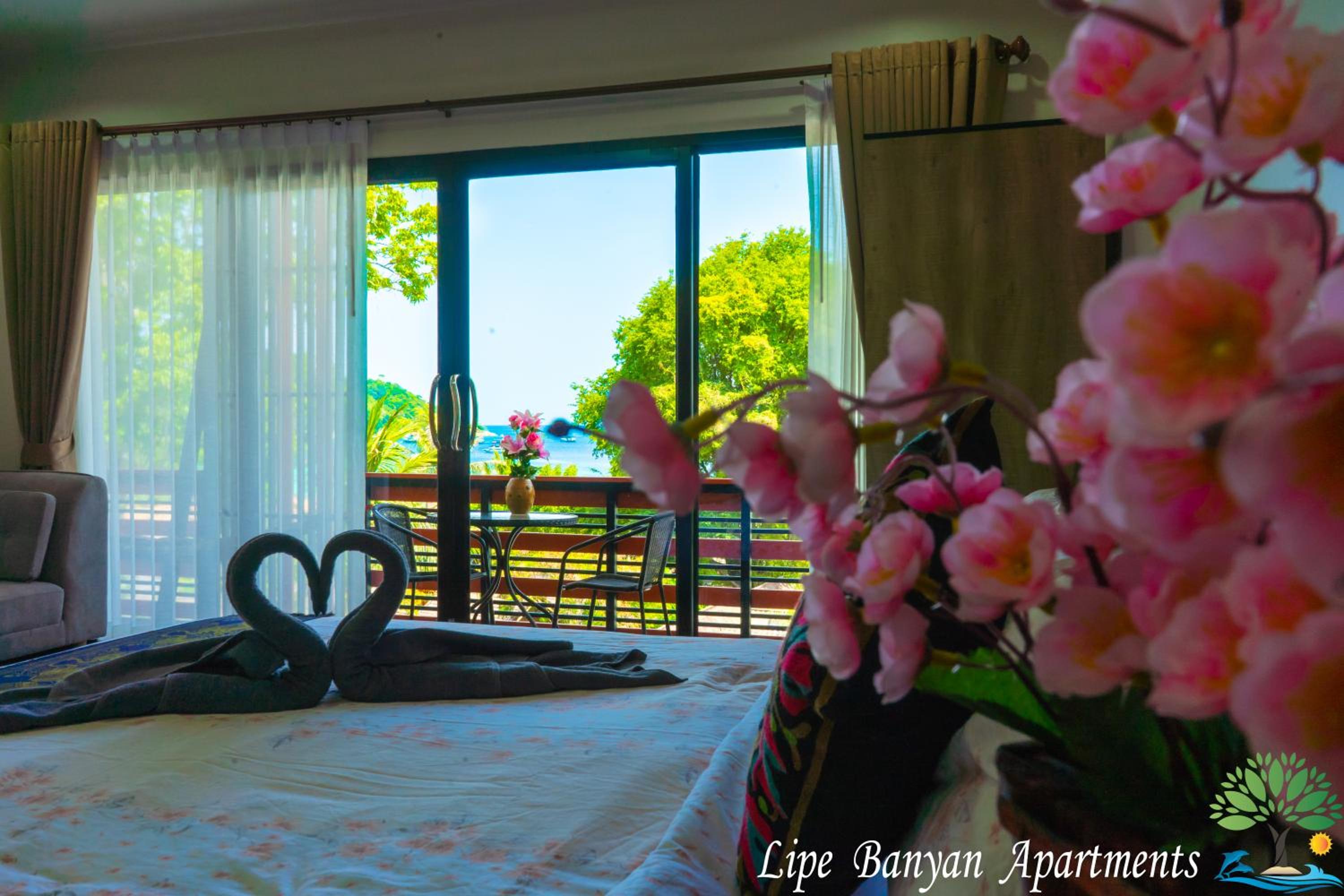 Family Room with Sea View - Photo 16