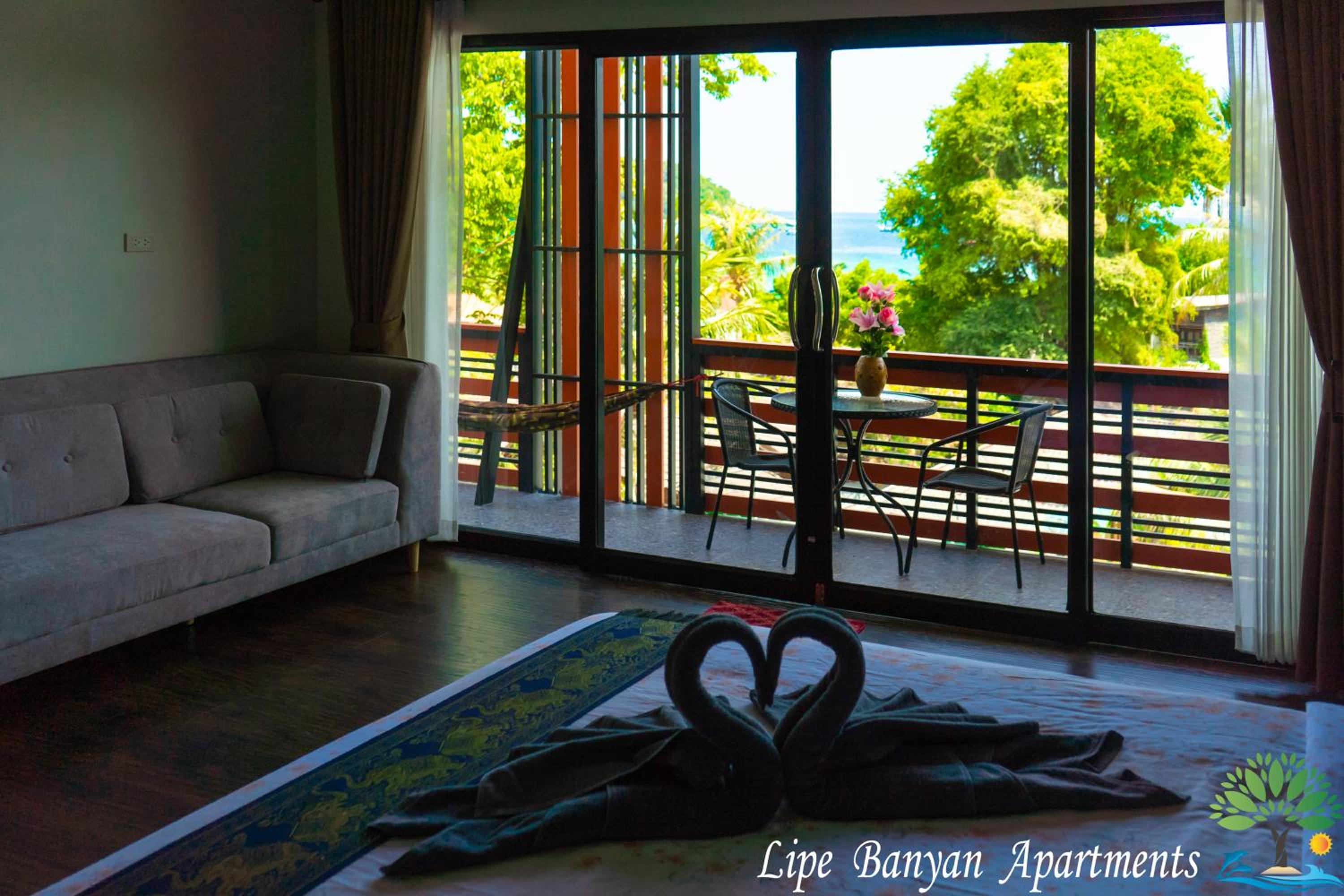 Family Room with Sea View - Photo 15