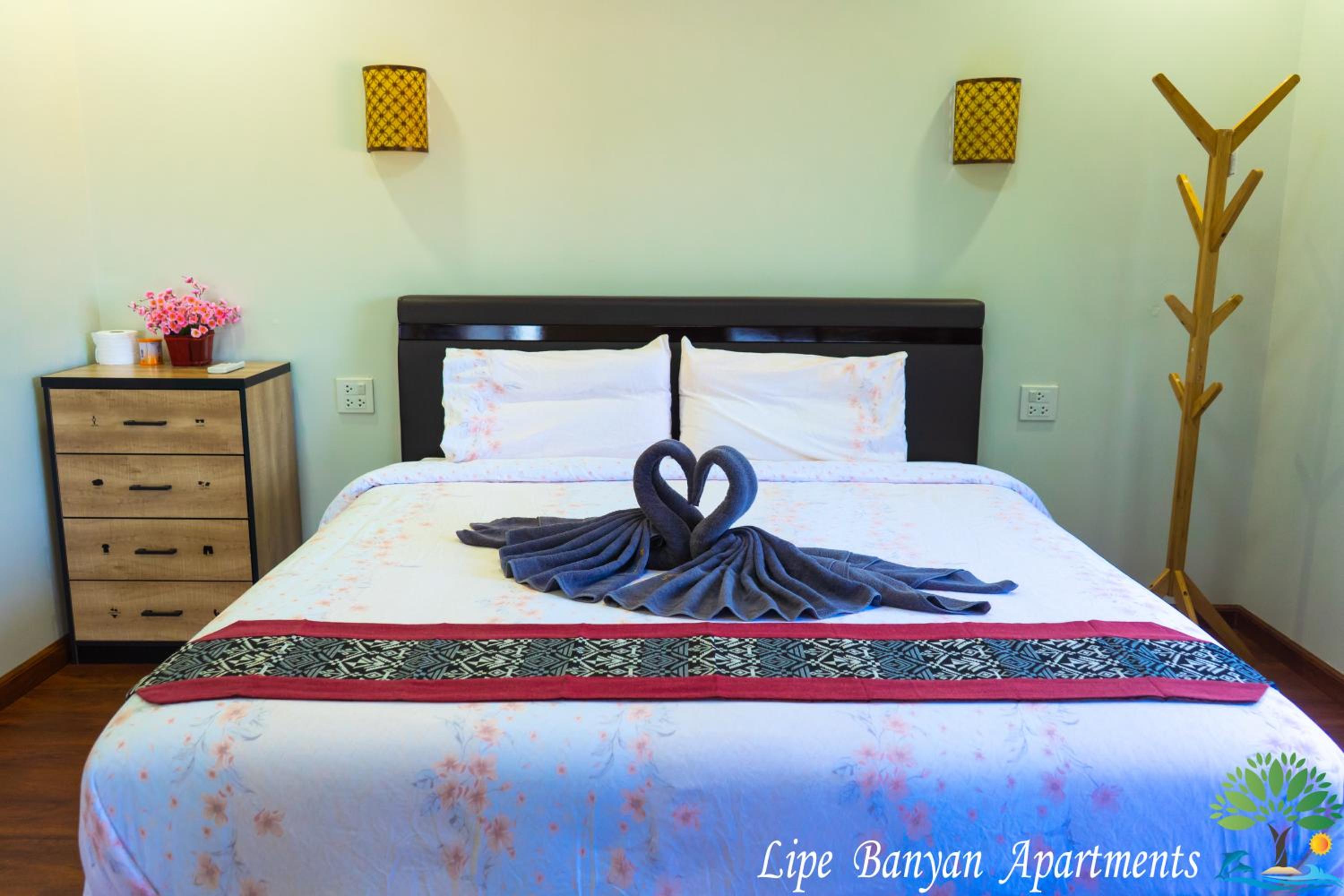 Two-Bedroom Apartment - Photo 9