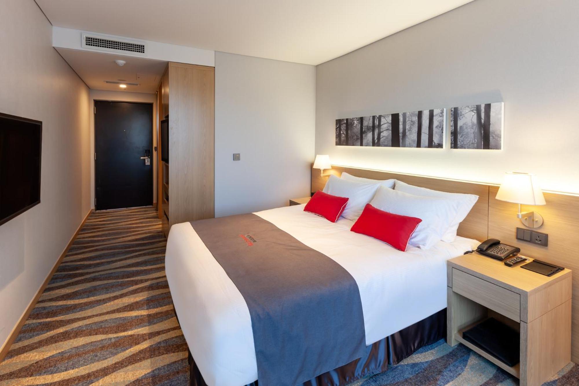 Double Room - Non-Smoking  - Photo 1
