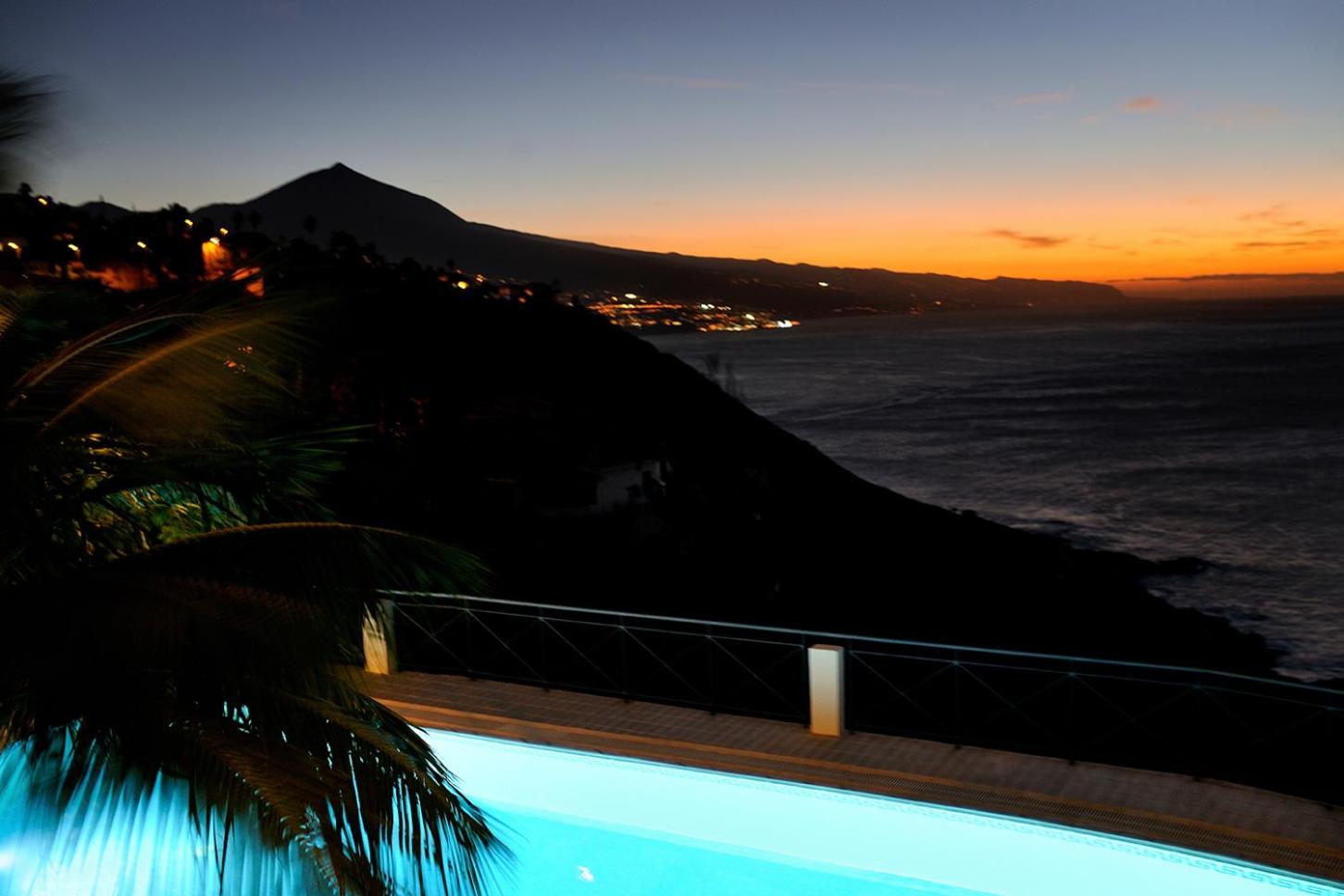 Villa photo 2