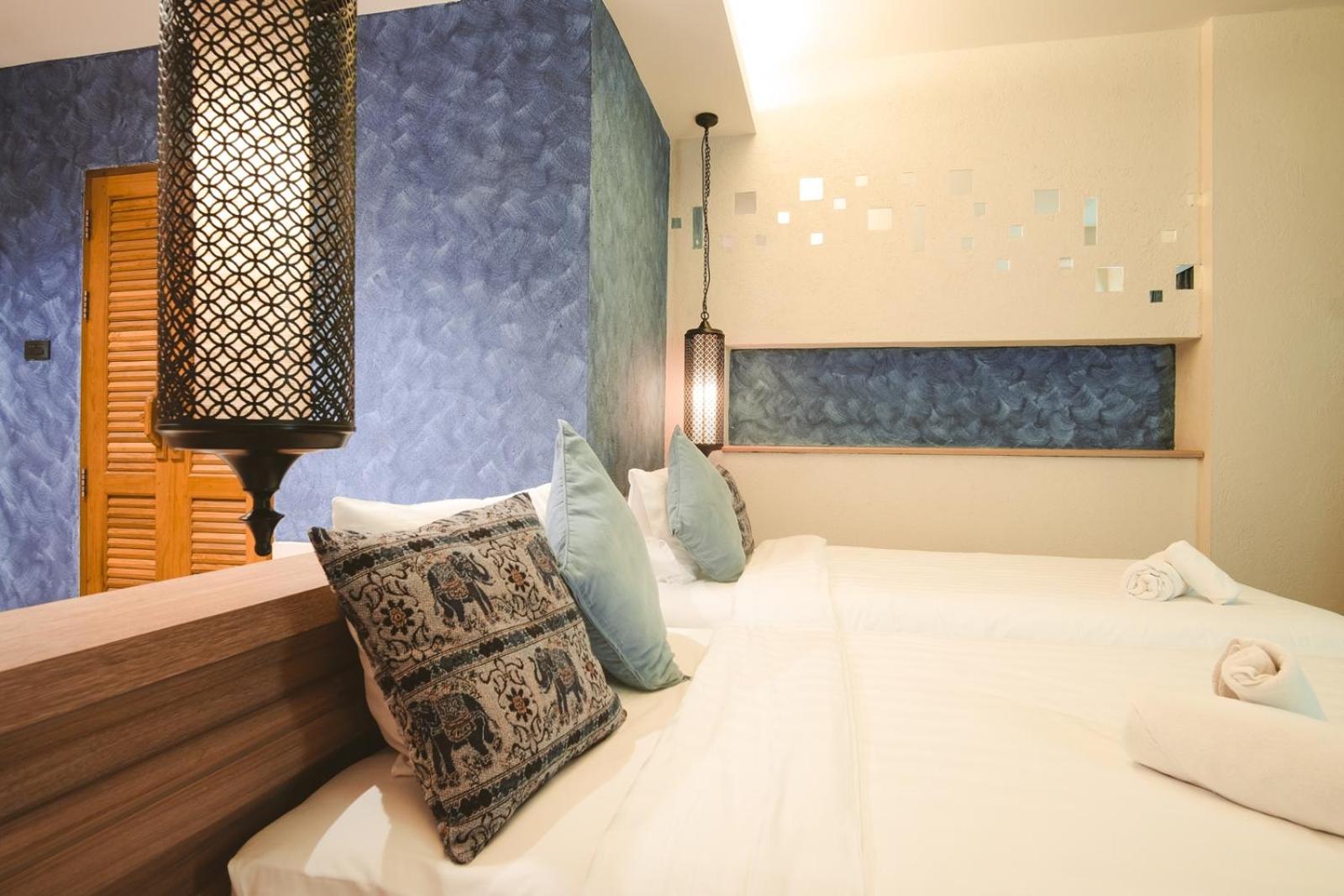 Deluxe Twin Room with Bath Tub photo 3
