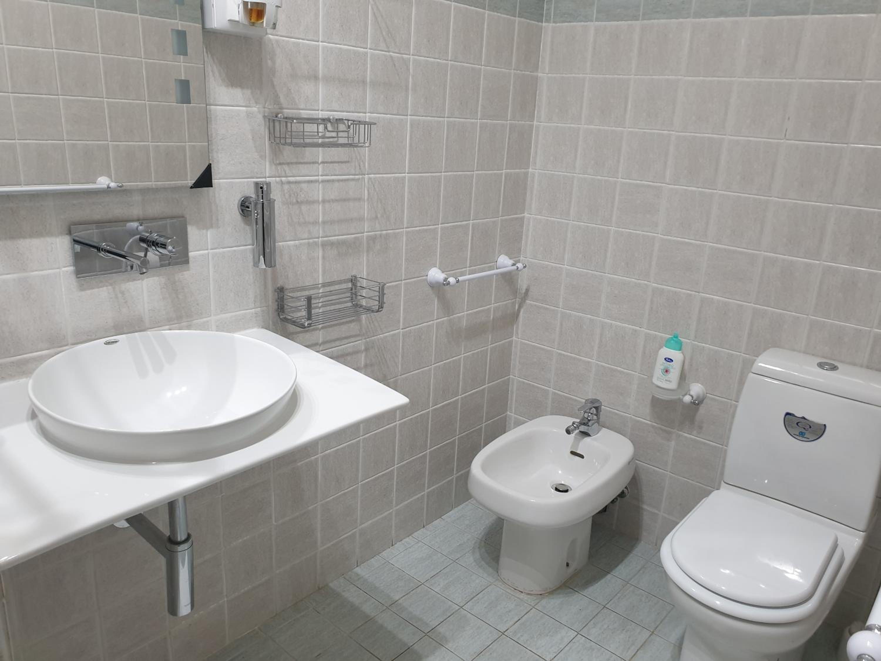 Two-Bedroom Apartment with Terrace - Split Level - Photo 53