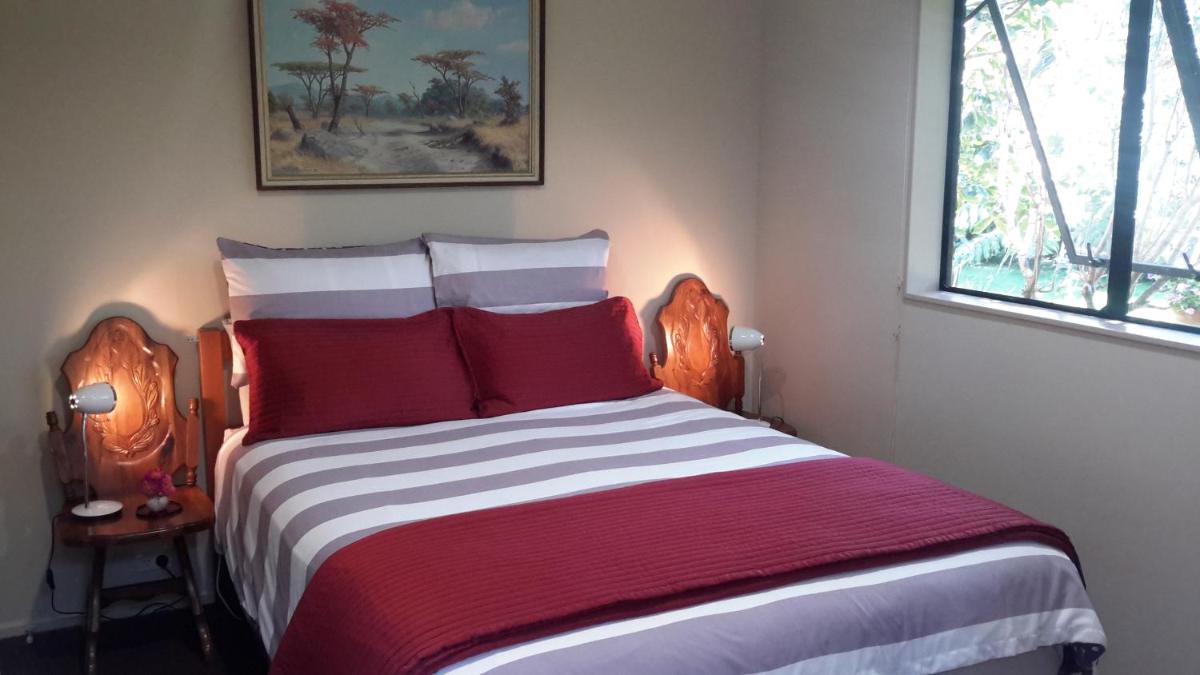 Queen Room with Garden View
