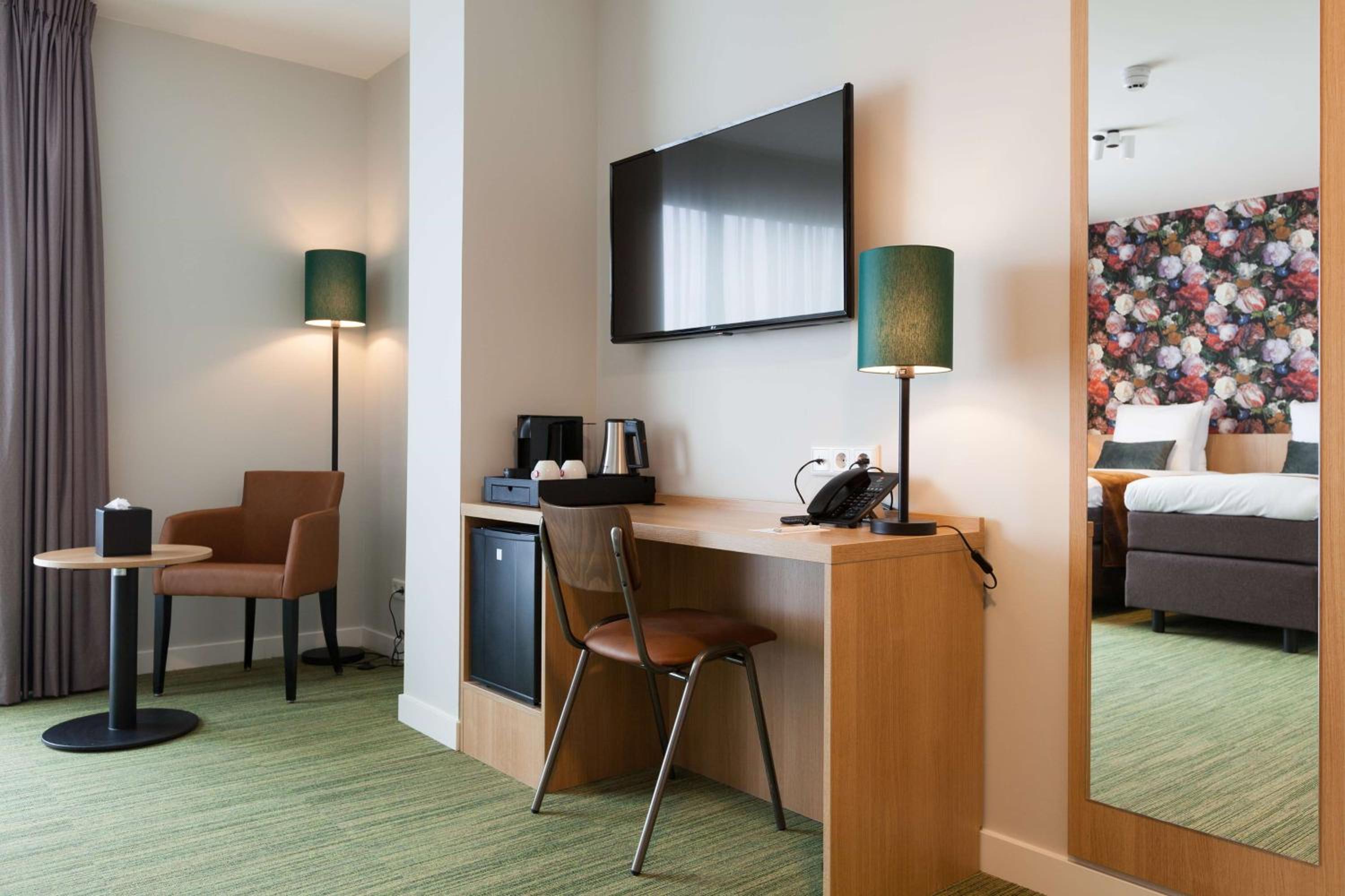 Superior Twin Room - Non-Smoking - Photo 1
