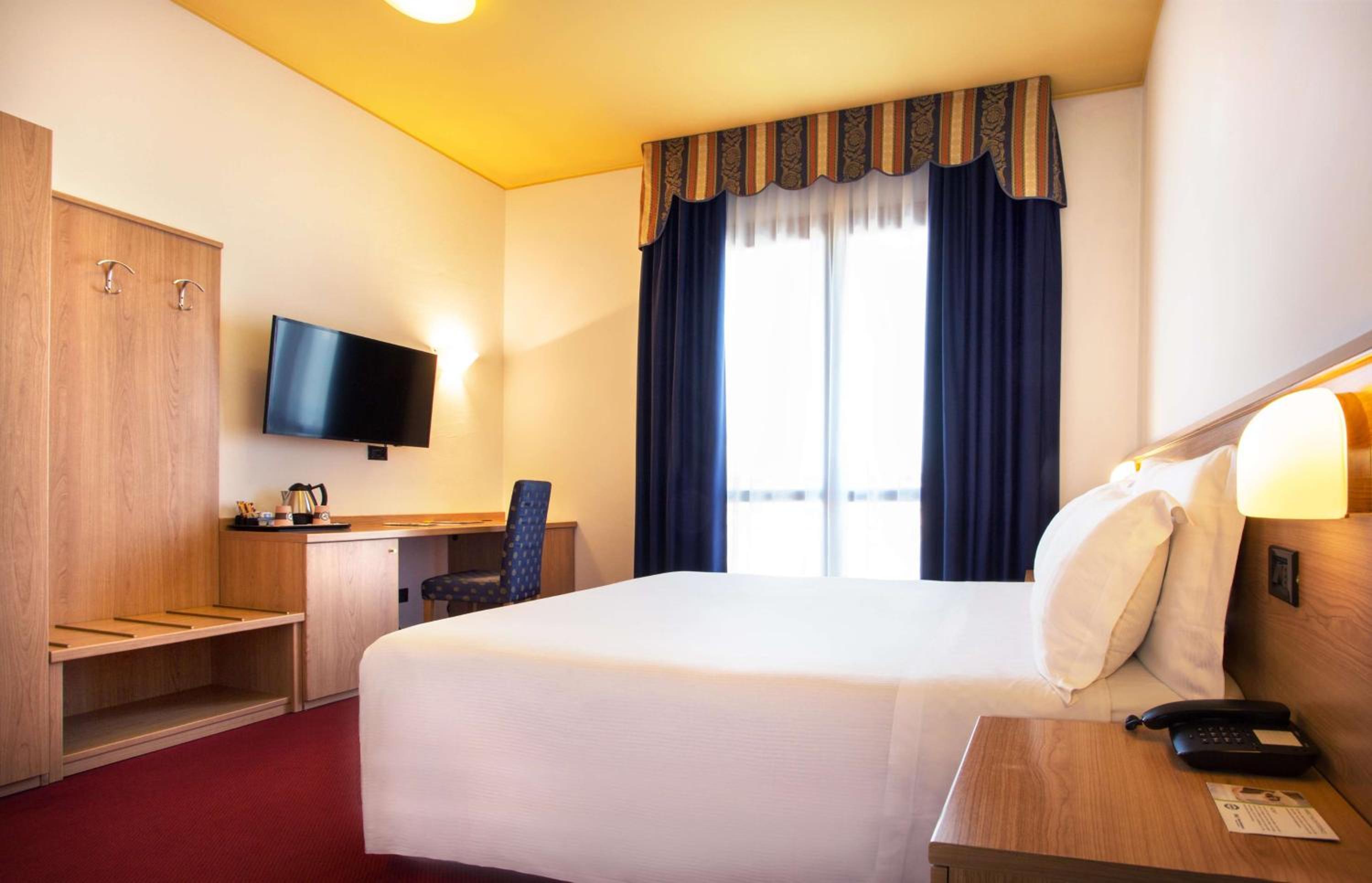 Classic King Room - Photo 1
