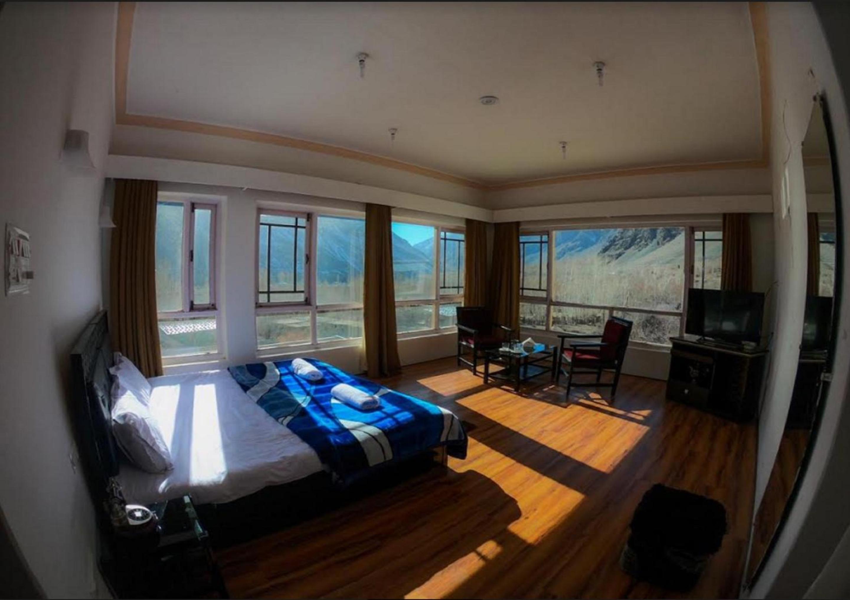 Deluxe Double Room photo 2