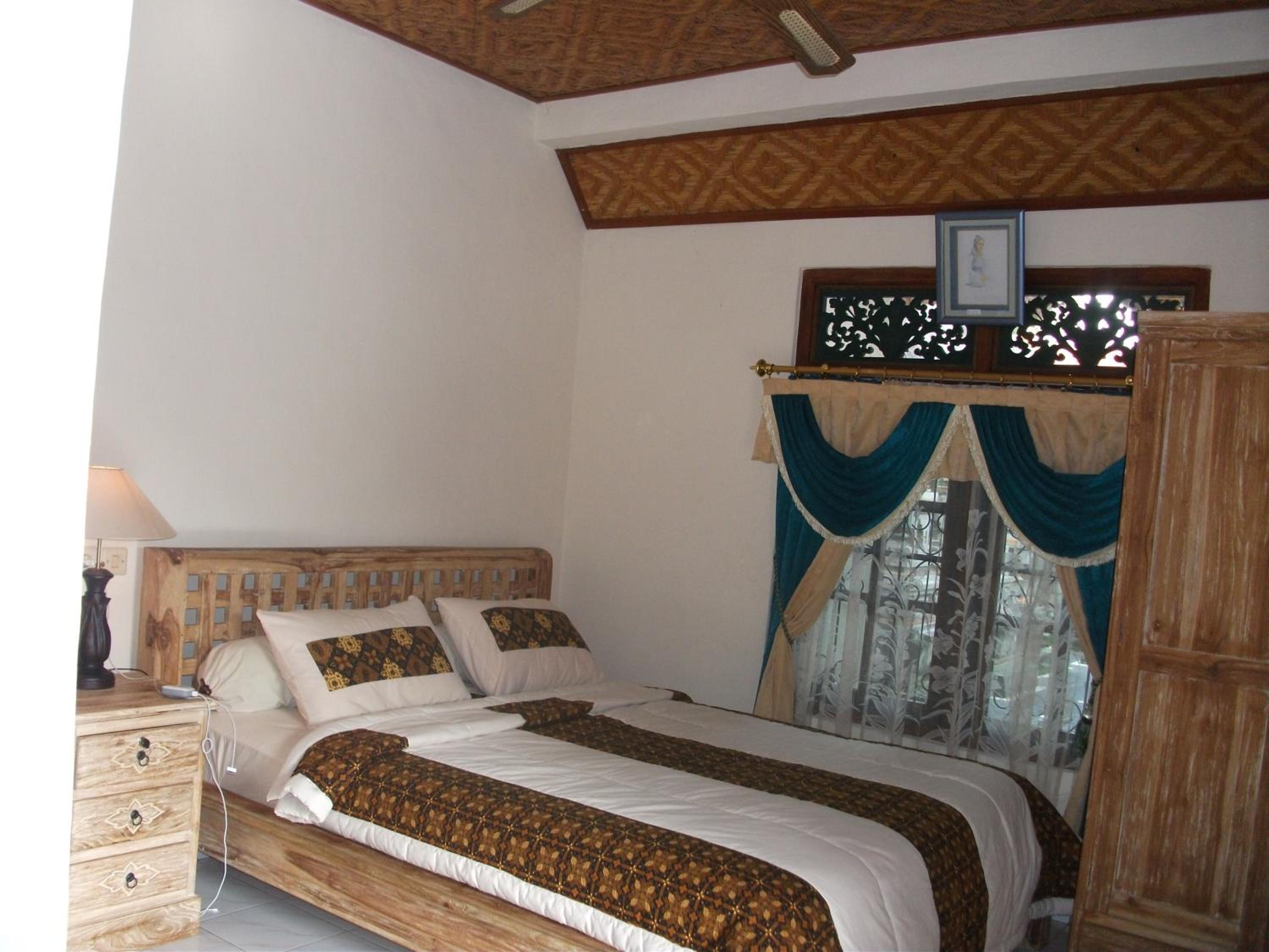 Standard Double Room - Photo 18