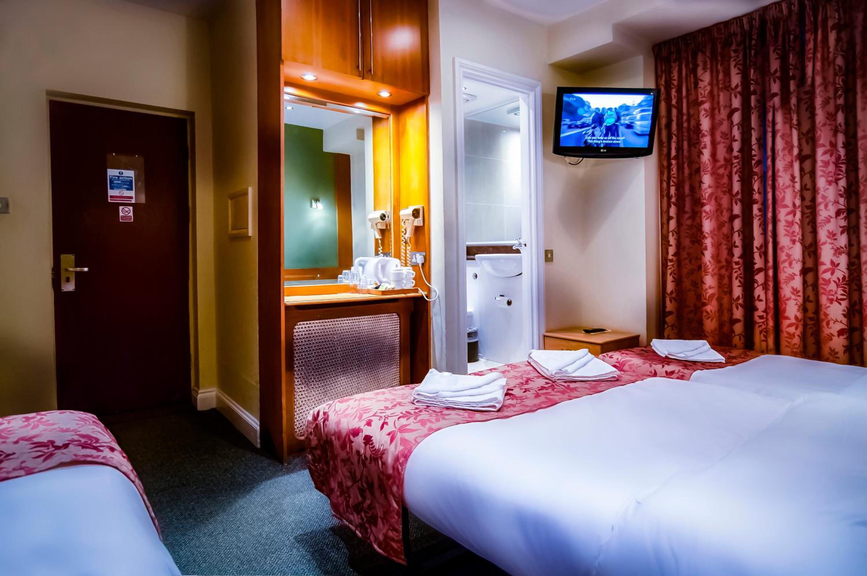Quadruple Room photo 3