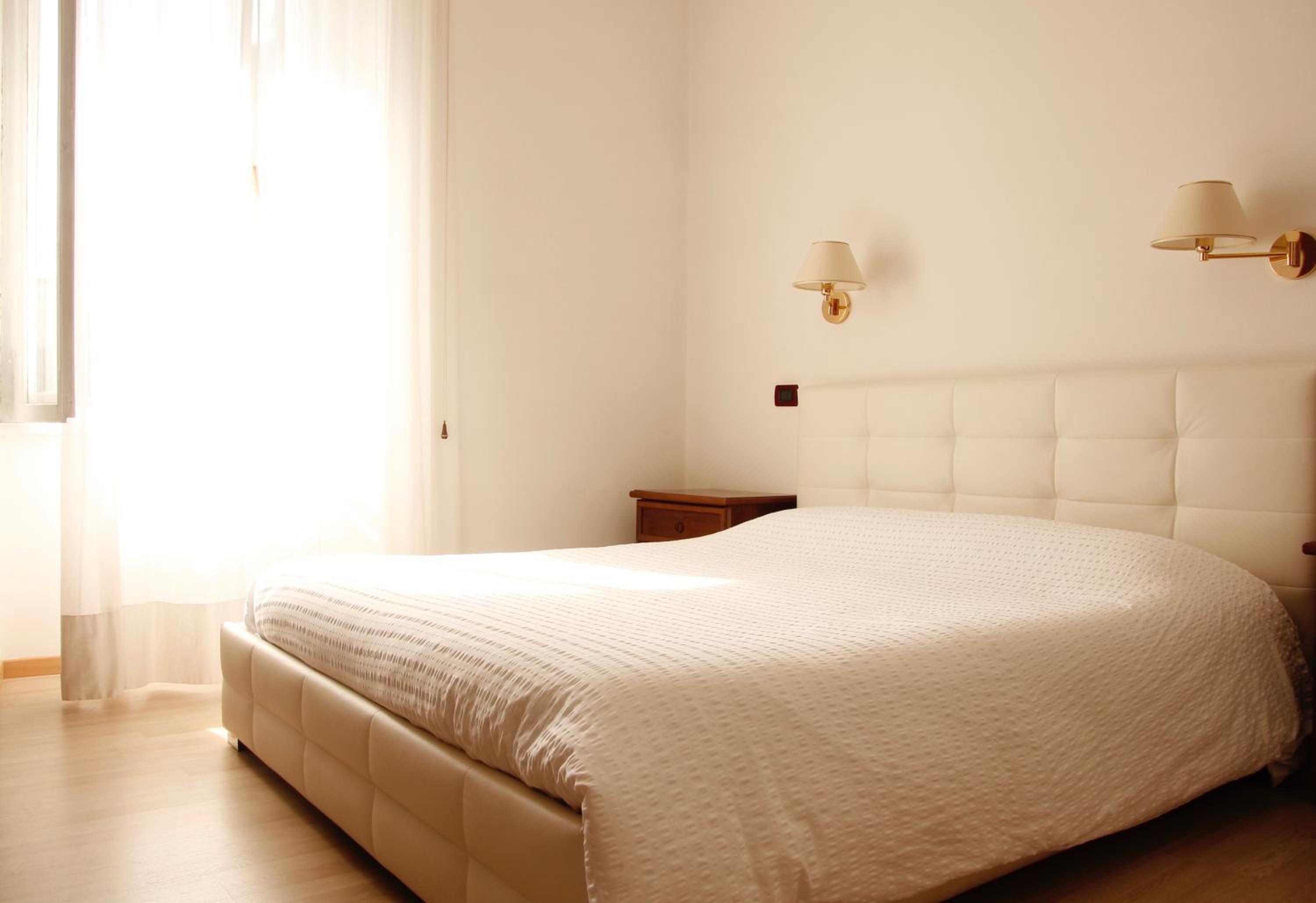 Double Room with Mountain View - Photo 1