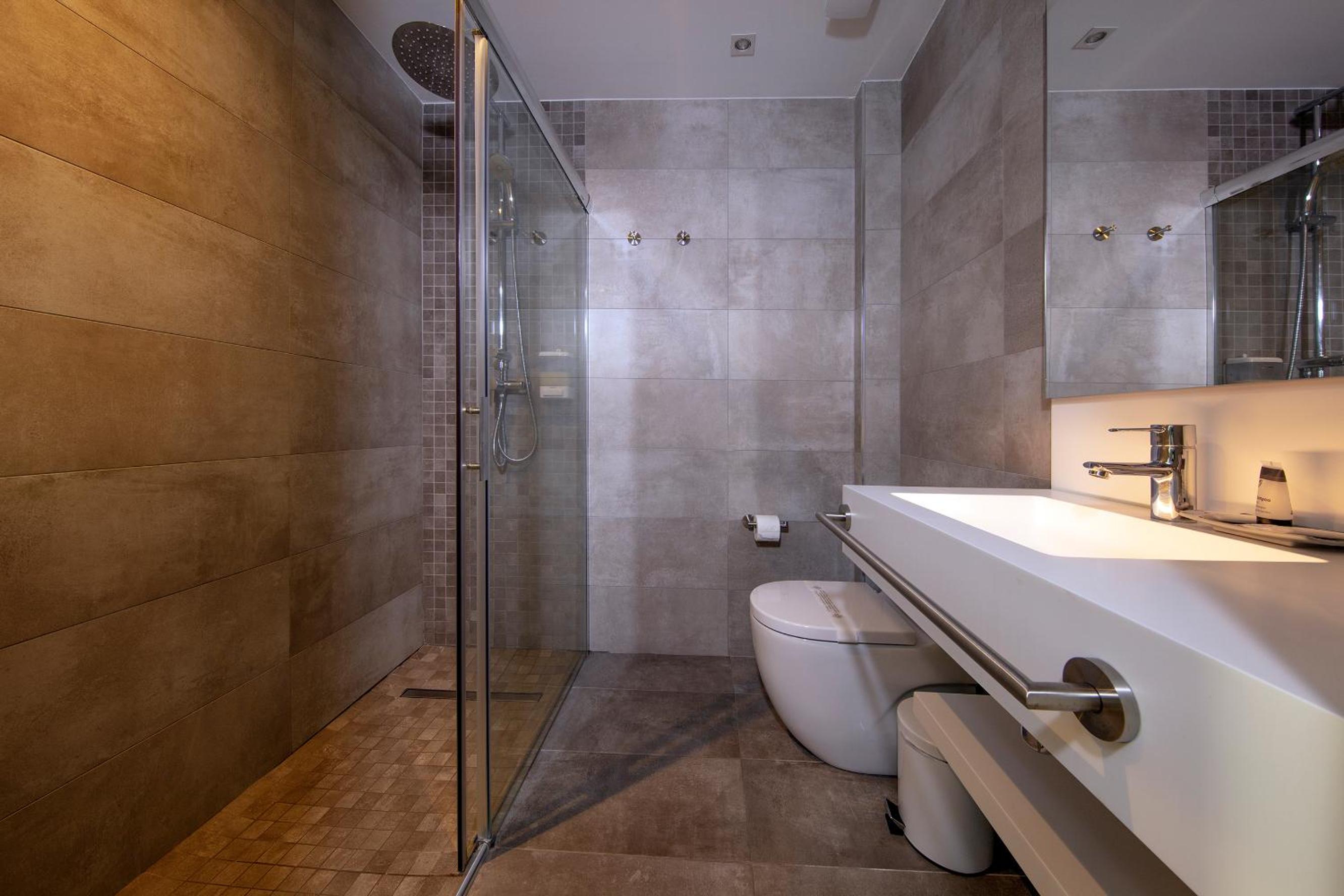 Superior Triple Room photo 3