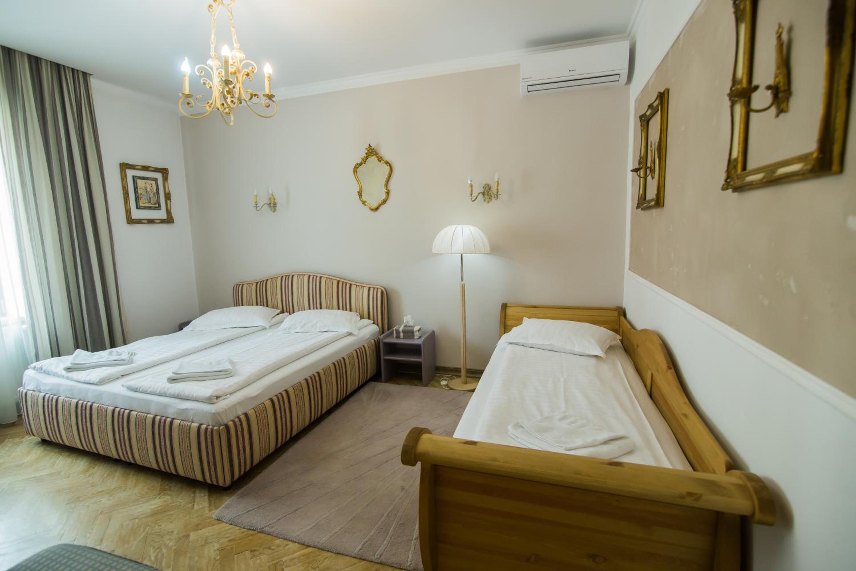 Triple Room - Photo 5