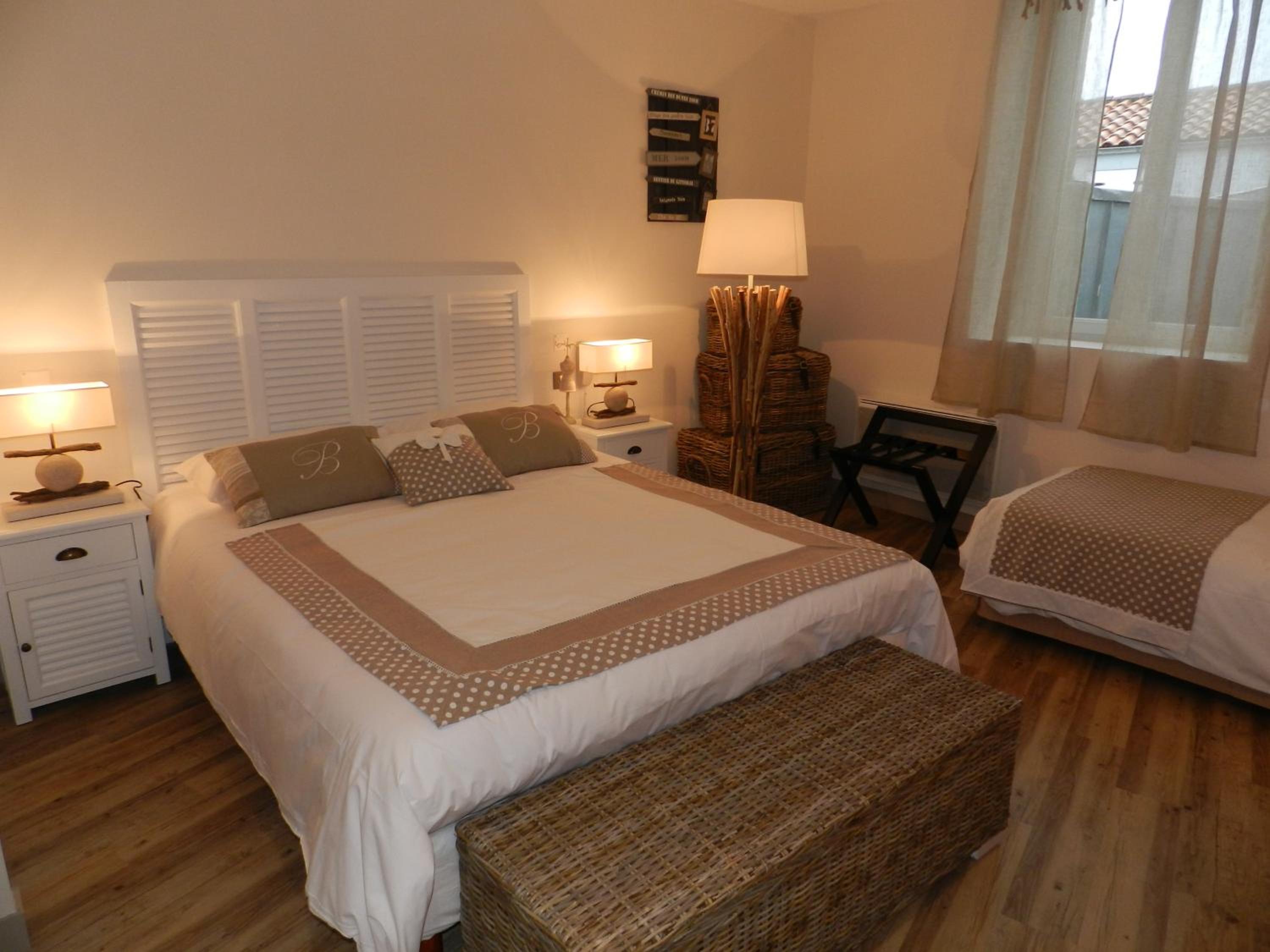 Chambre Familiale (2 Adultes + 1 Enfant)