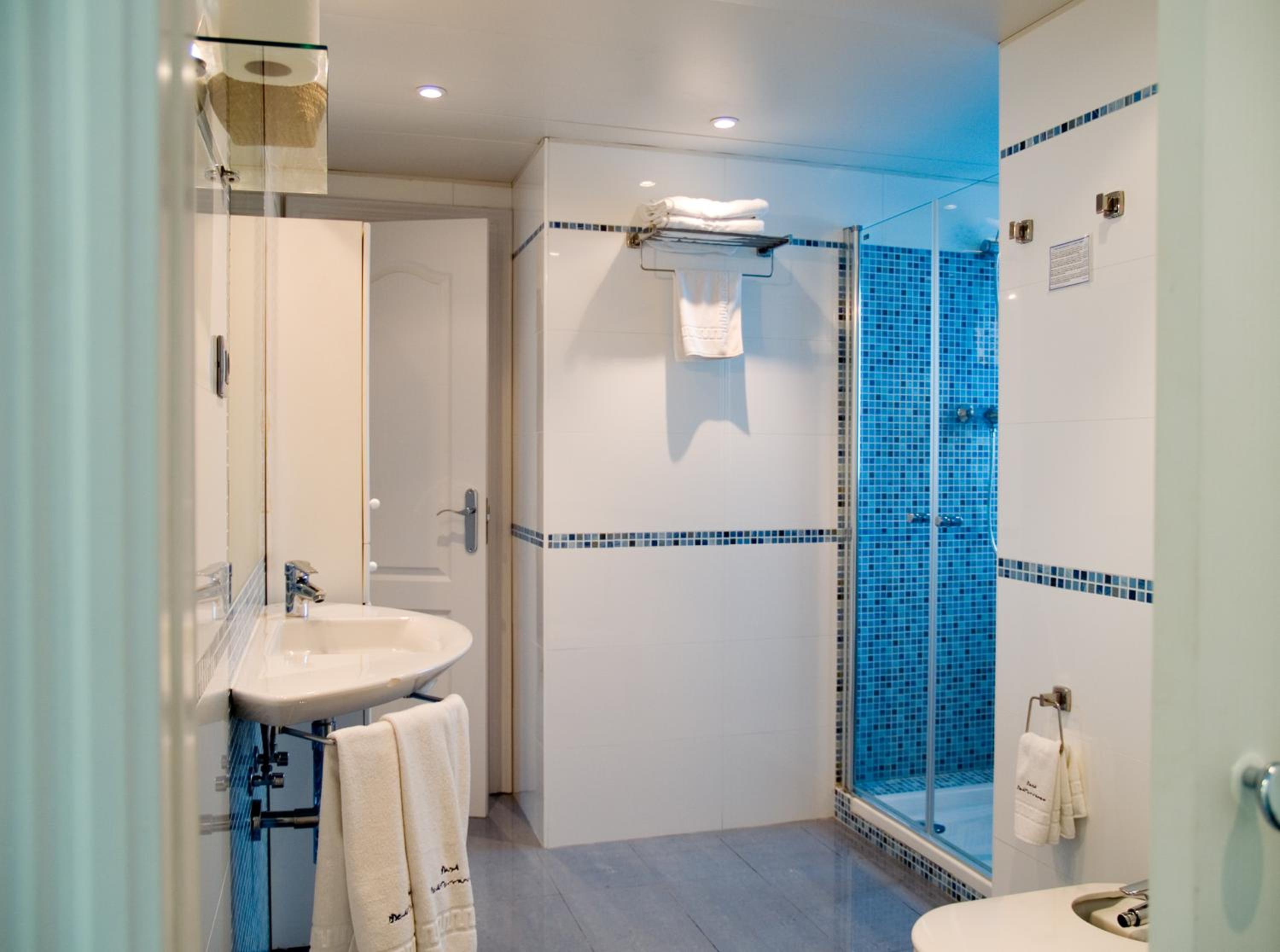 Deluxe Apartment (2 Adults) - Photo 15