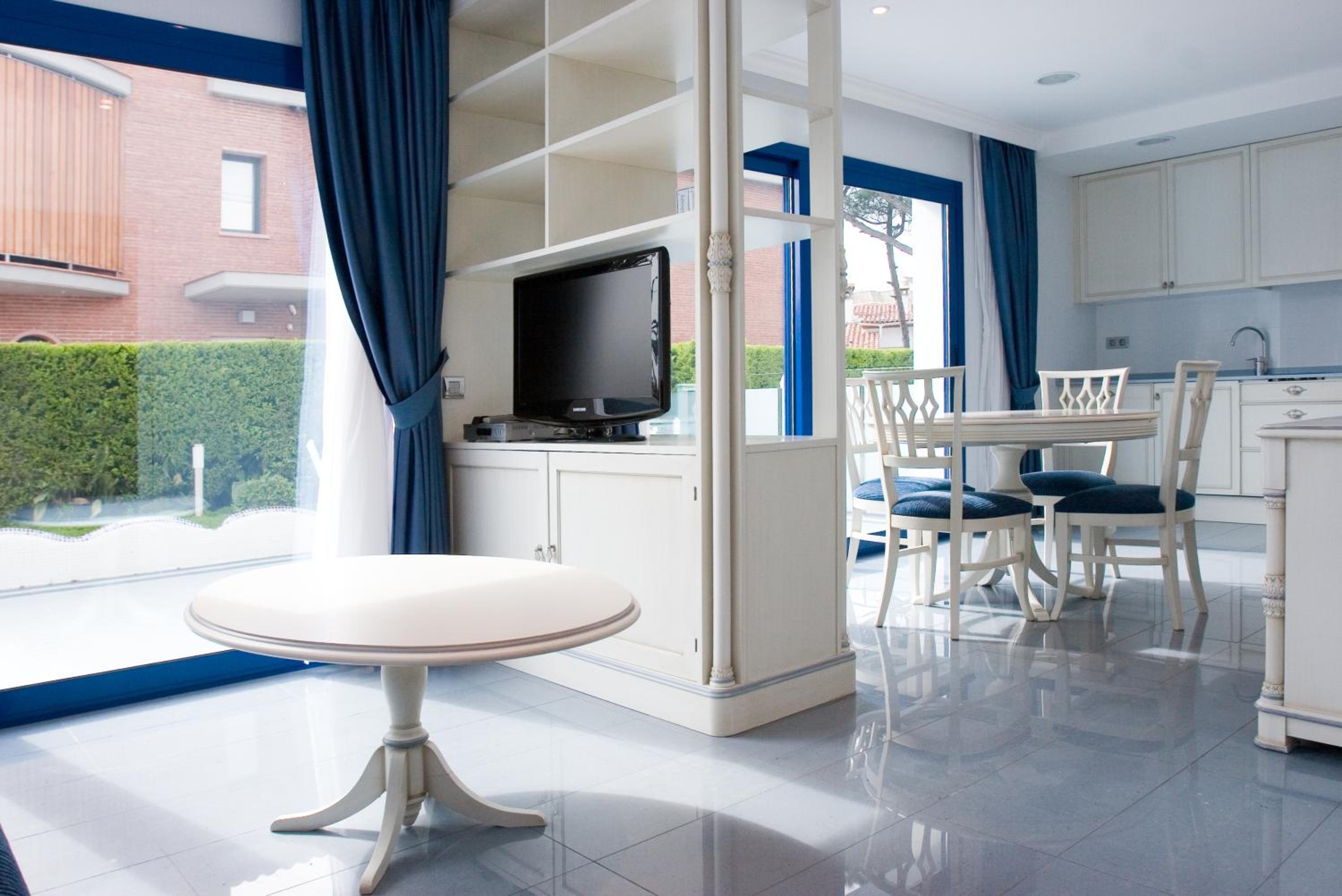 Deluxe Apartment (2 Adults) - Photo 11