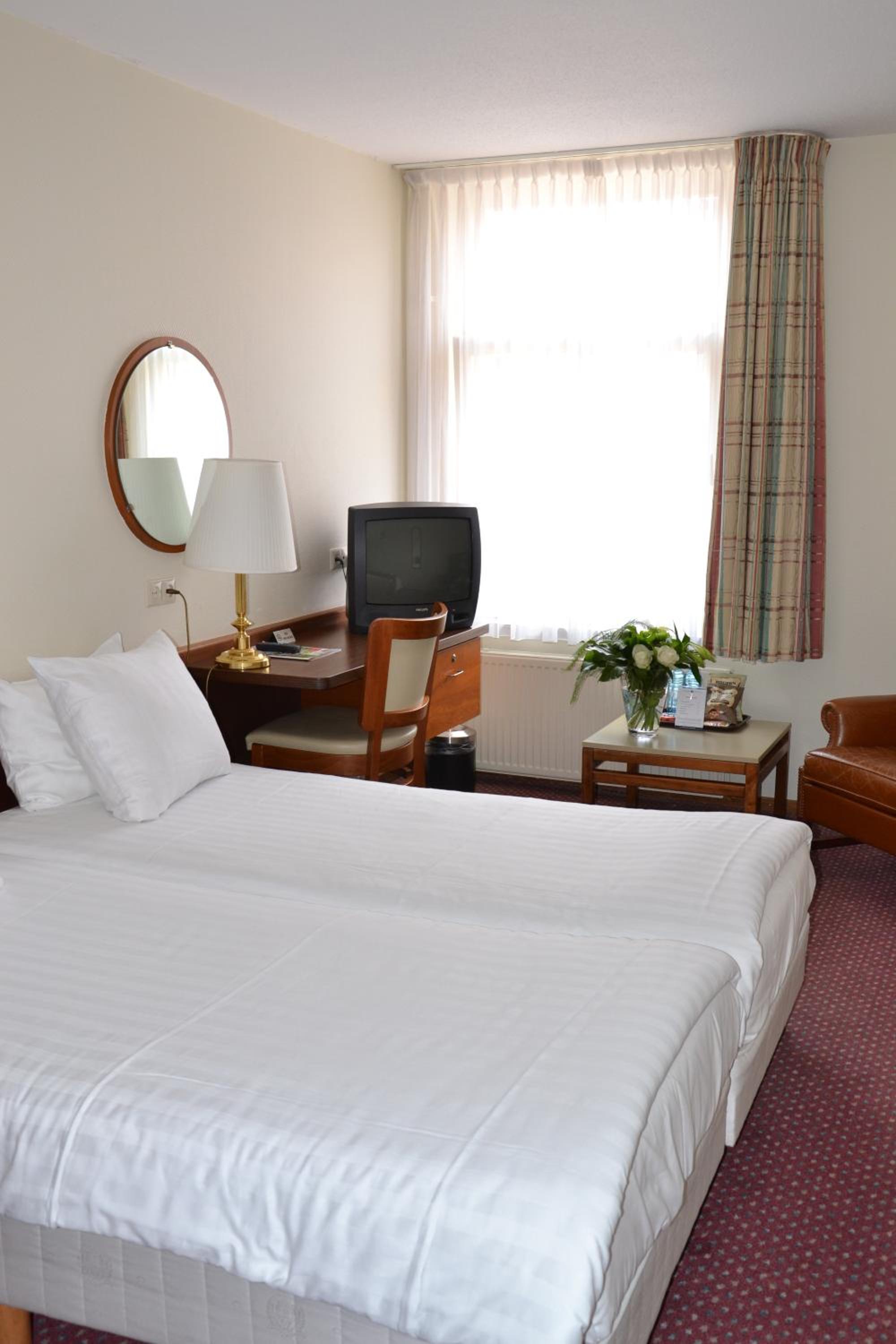 Standard Double Room - Photo 1