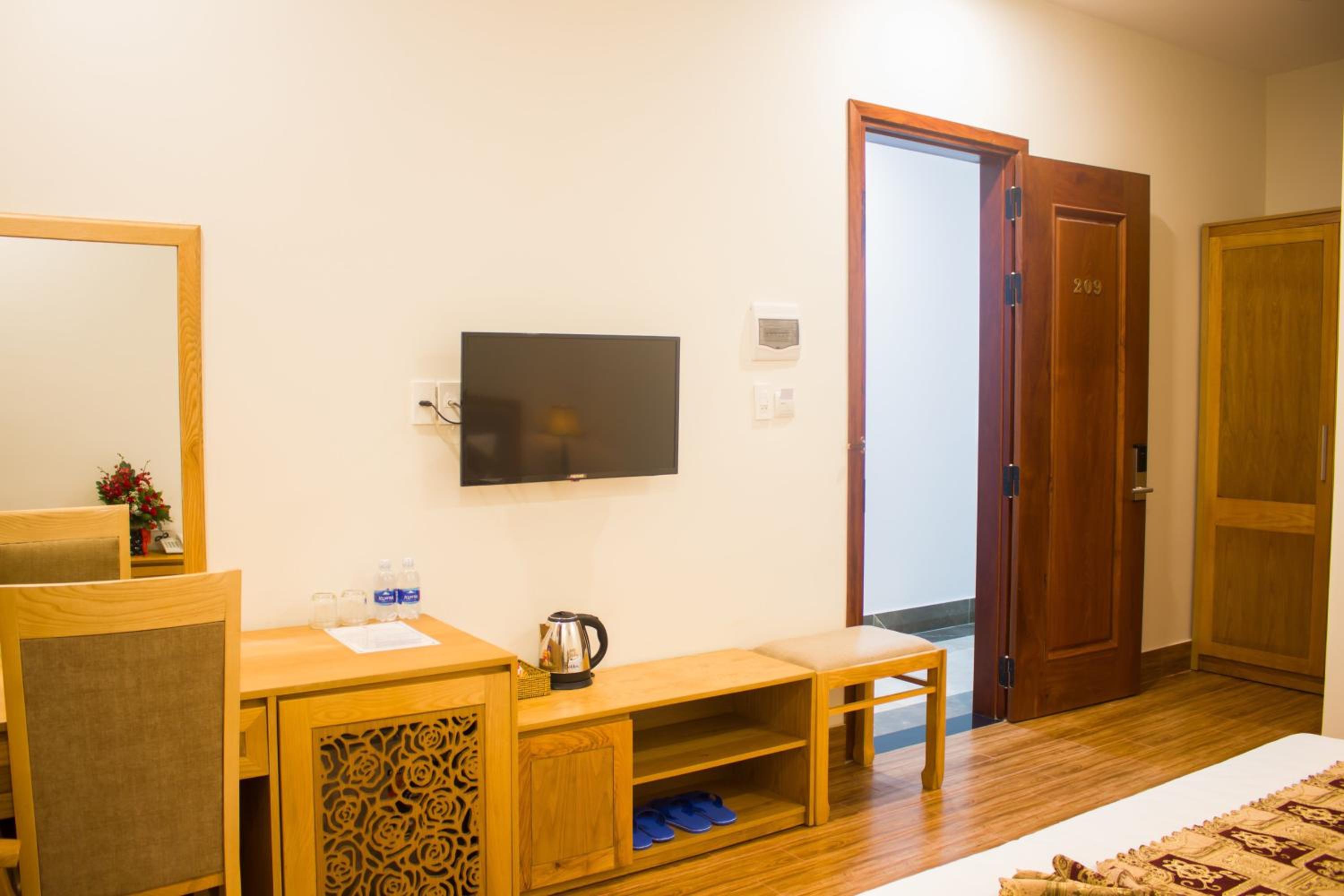 King Room with Garden View - Photo 1