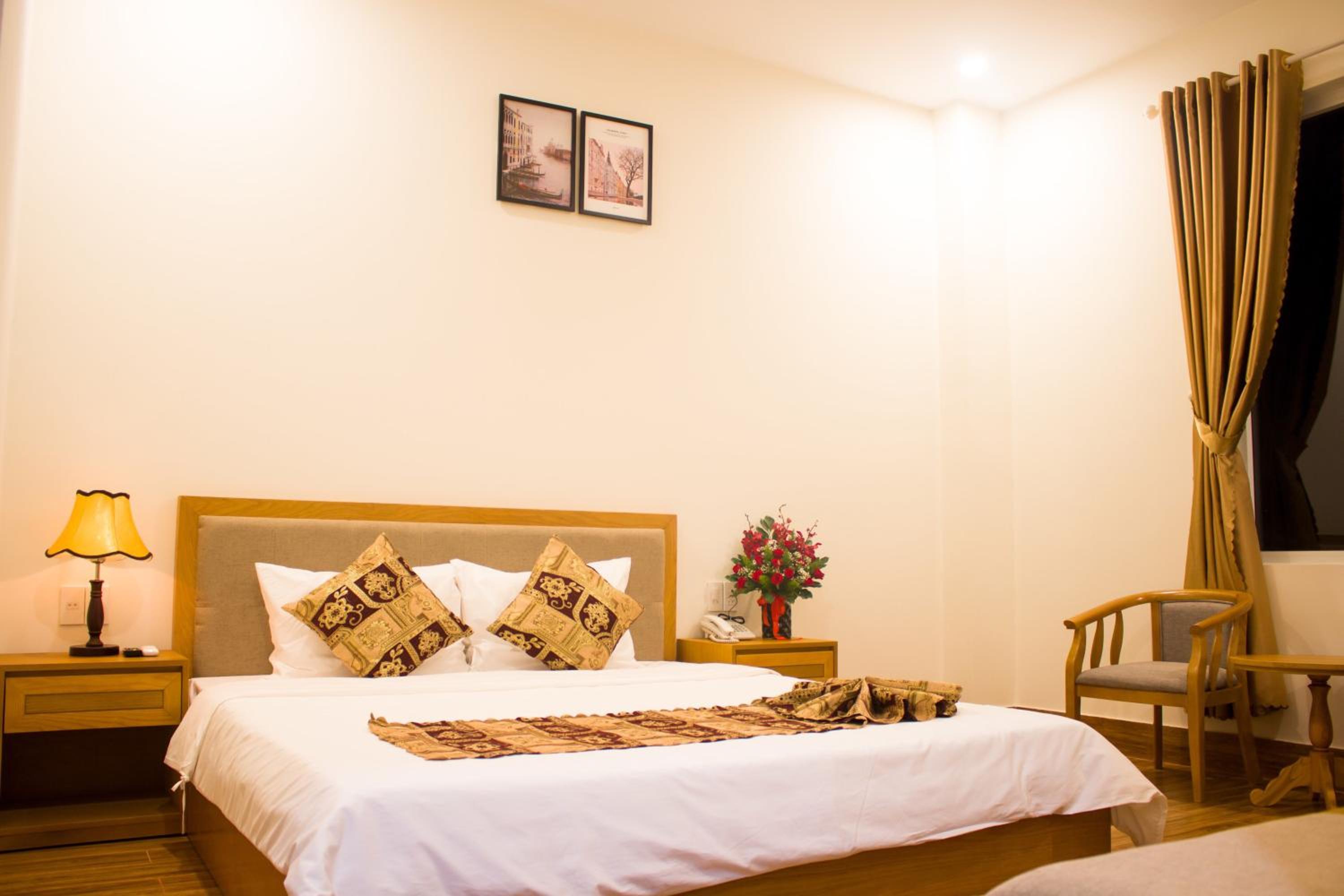 King Room with Garden View - Photo 5