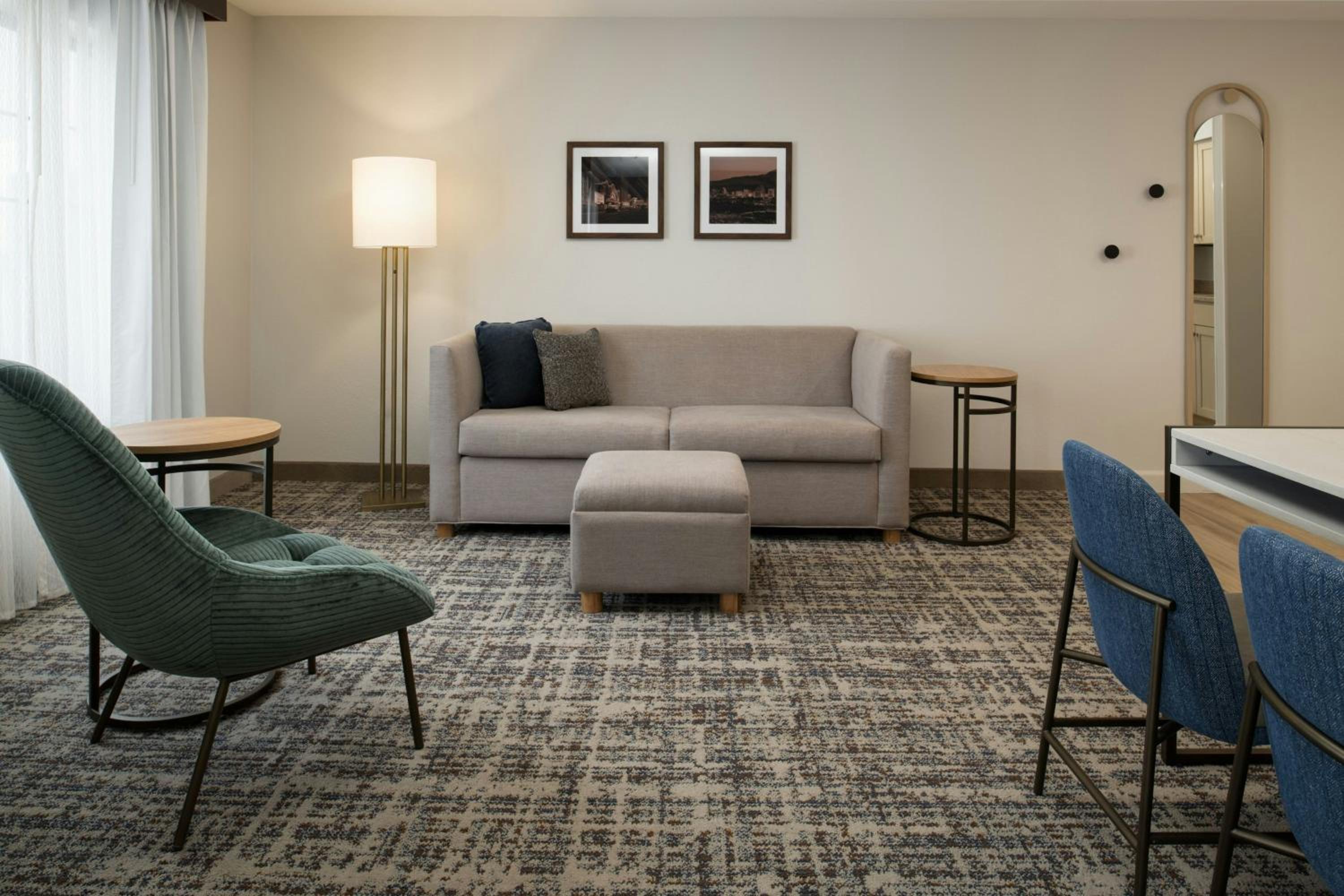 King Studio with Sofa Bed