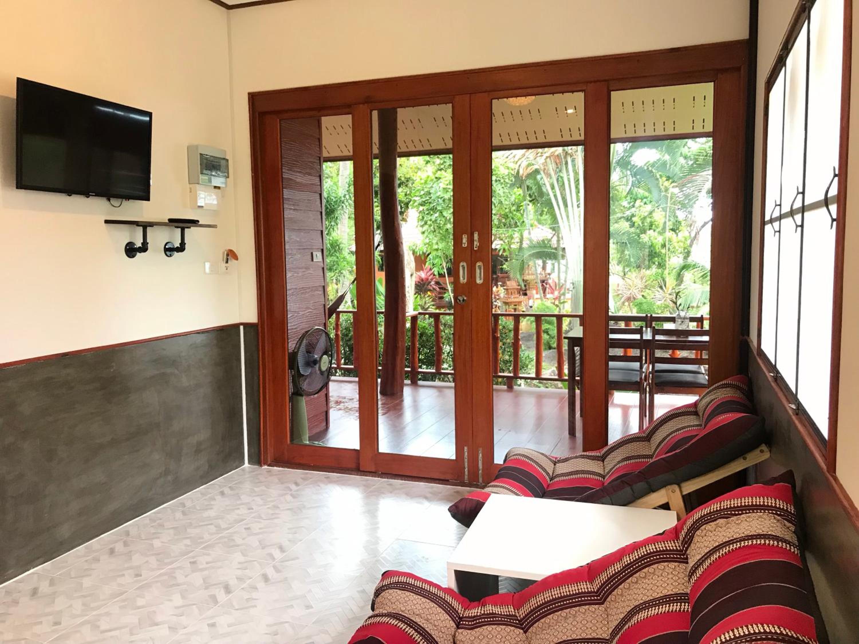 One-Bedroom House photo 1