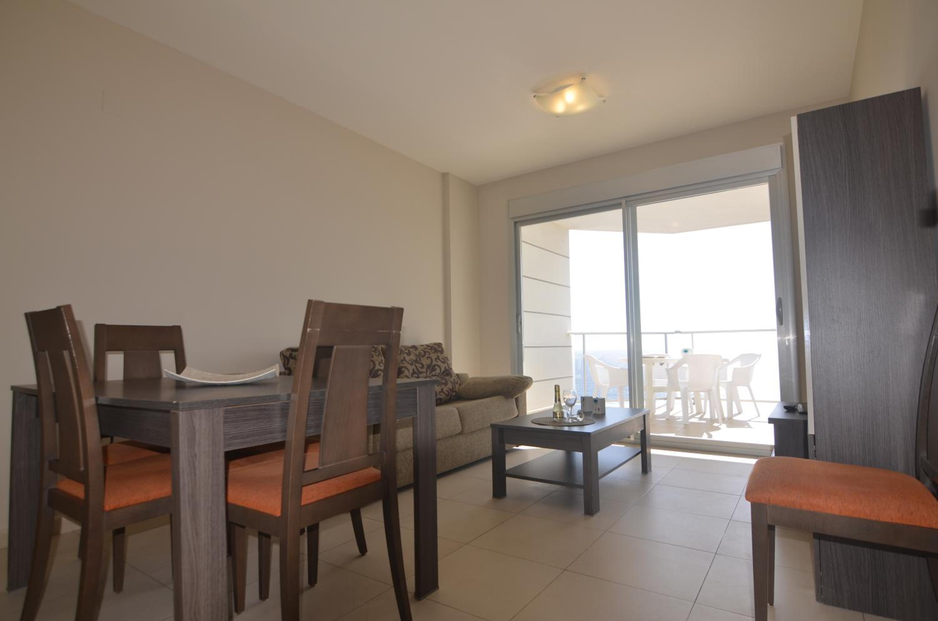 One-Bedroom Apartment with Sea View photo 2