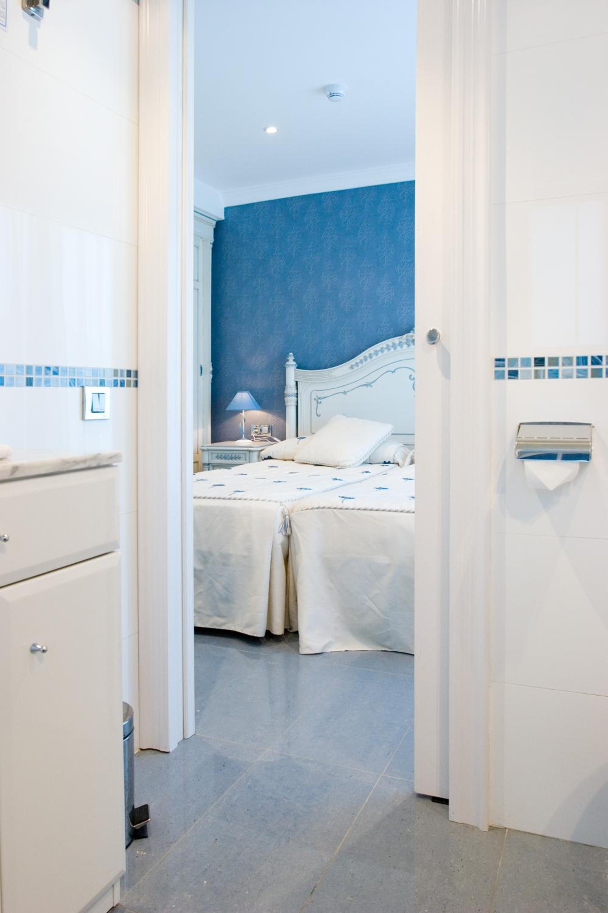 Deluxe Apartment (2 Adults) - Photo 17