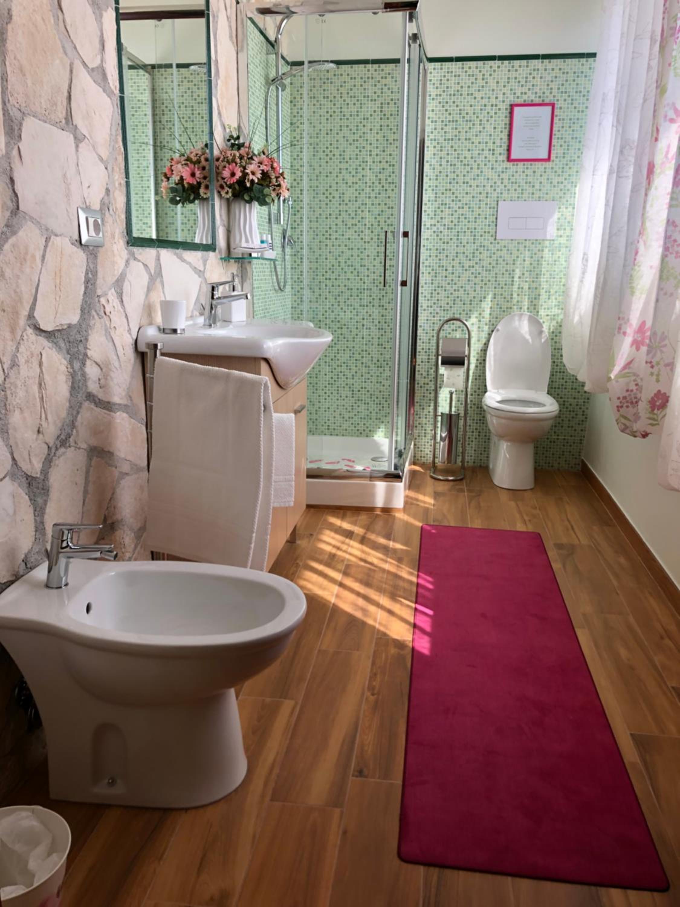 King Room with Garden View and Private Bathroom - Photo 9