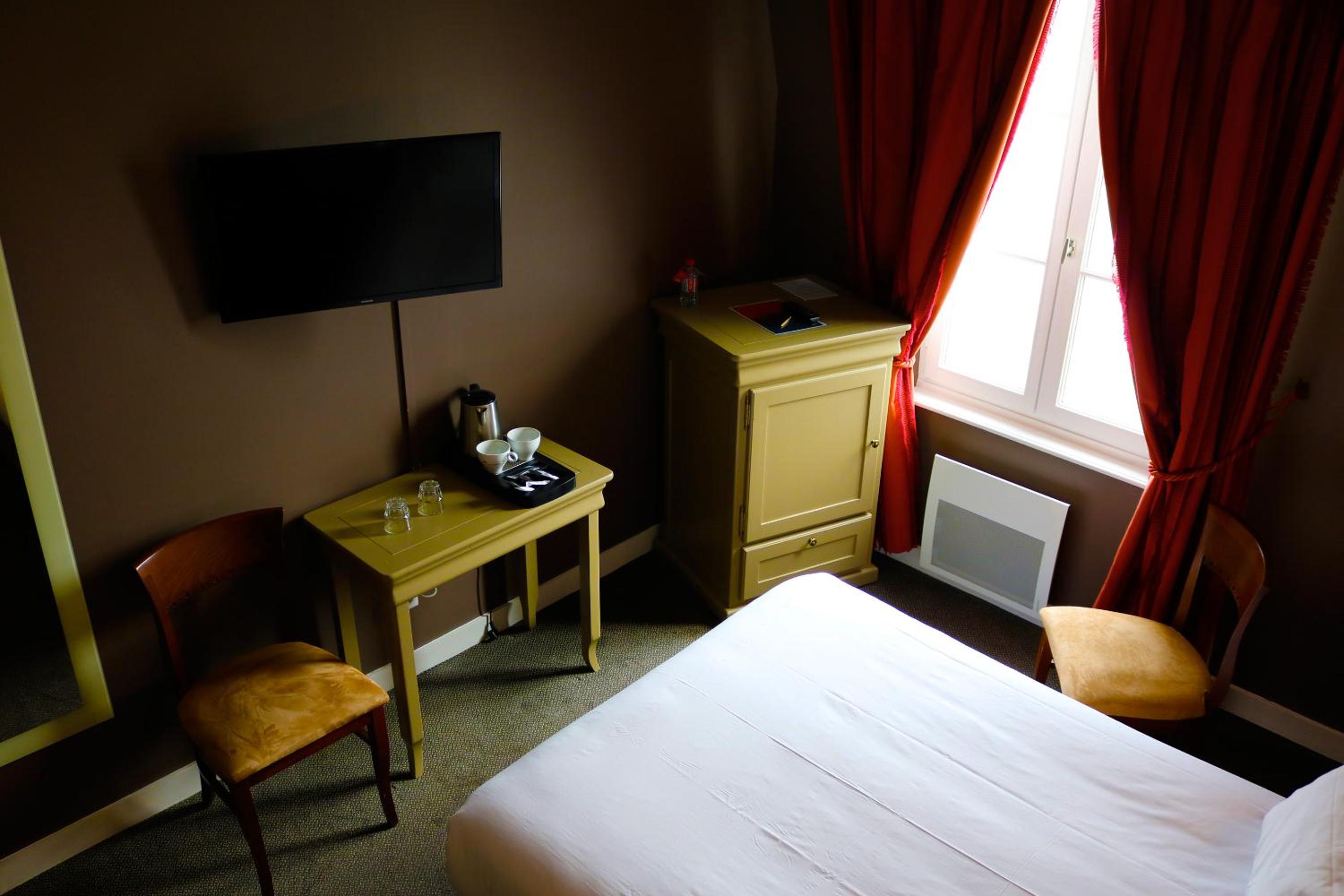 Double Room with views of Mont-Saint-Michel Bay - HIstorical Inn - Photo 3