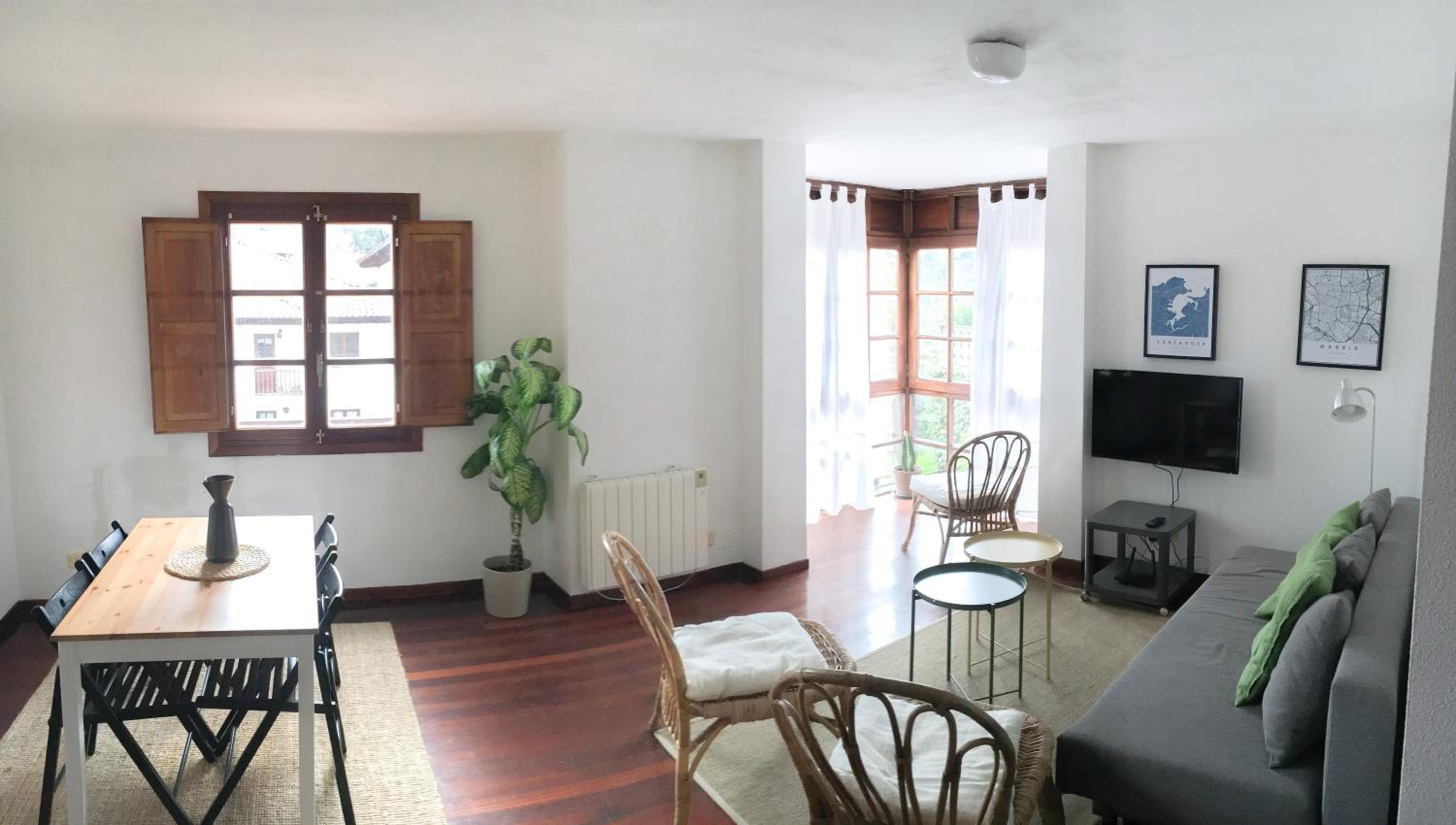 Apartamento con Balcón
