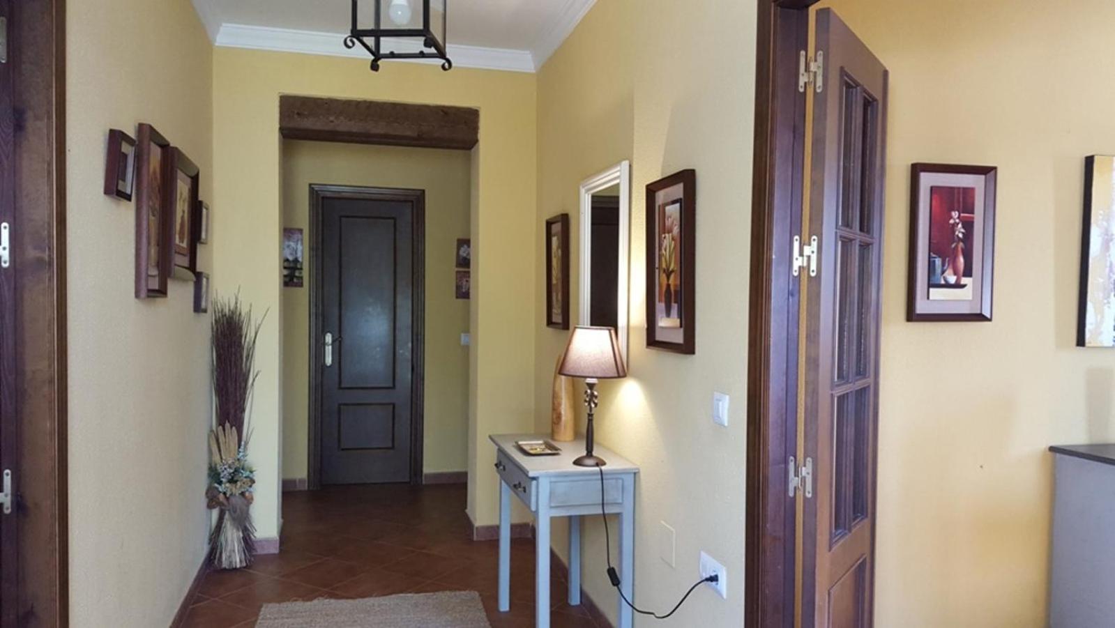 Casa adosada de tres habitaciones
