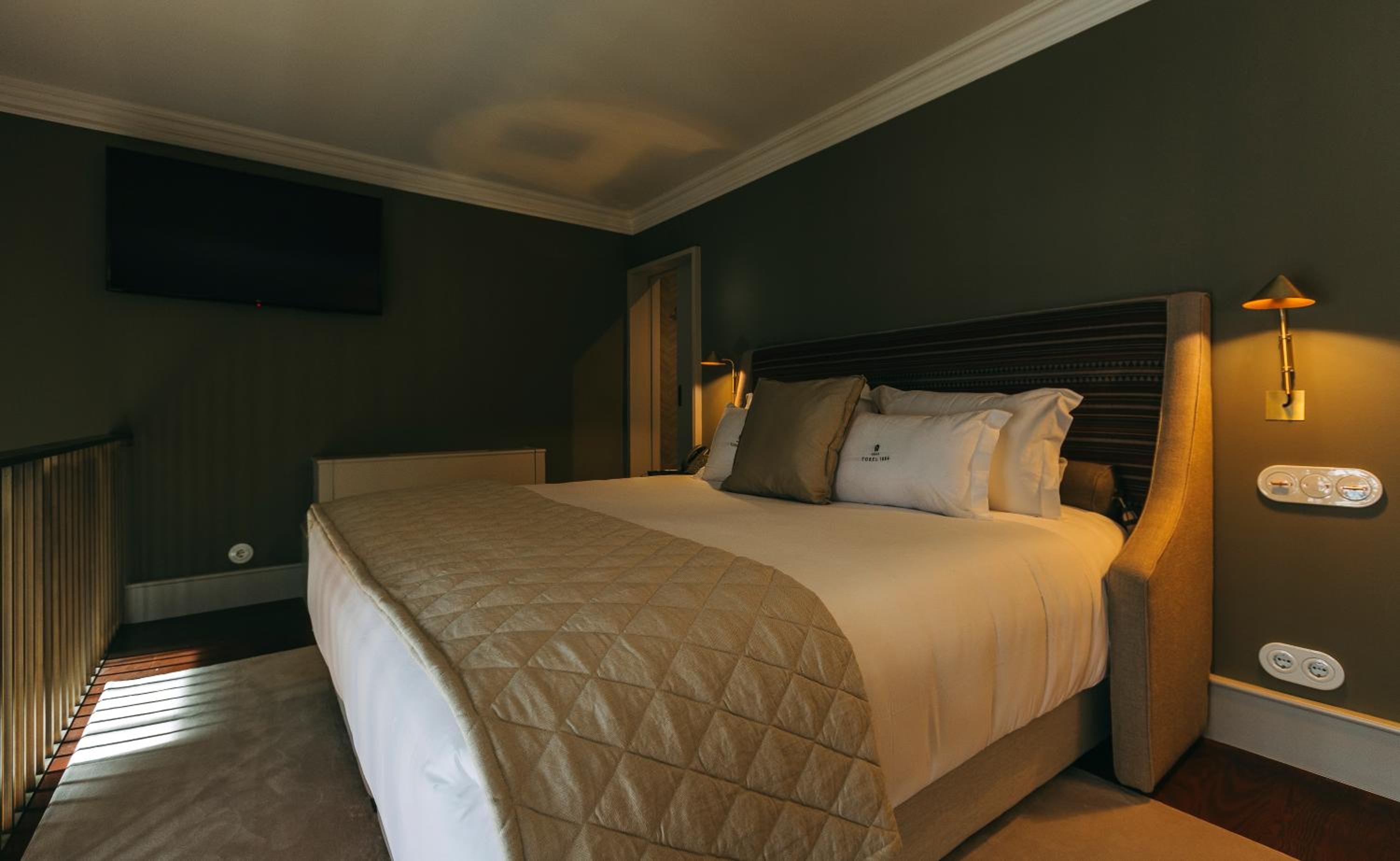 Duplex Suite - Photo 3