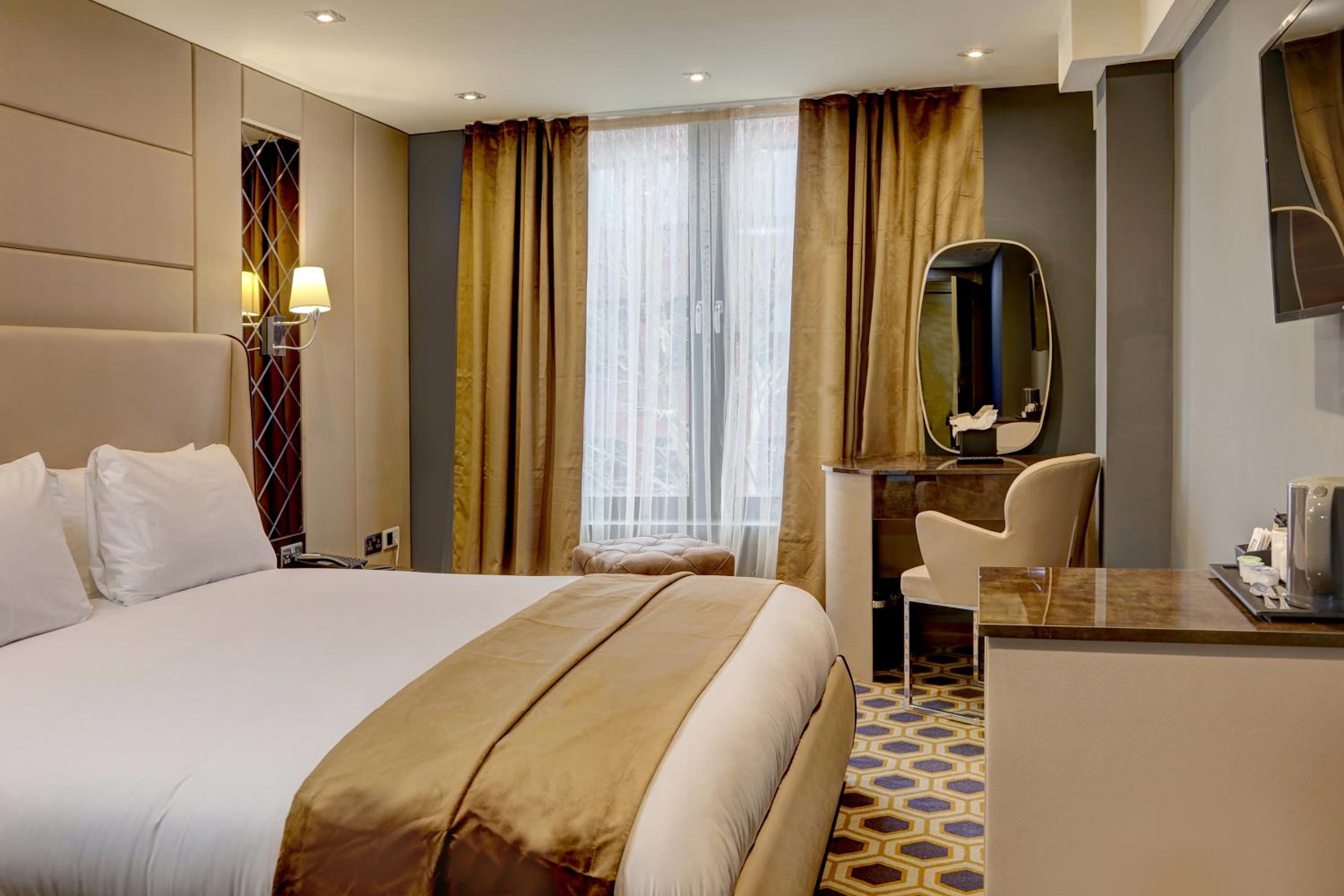 Superior Double Room photo 2