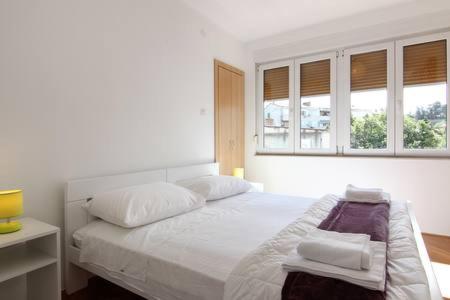 One-Bedroom Apartment - Photo 7