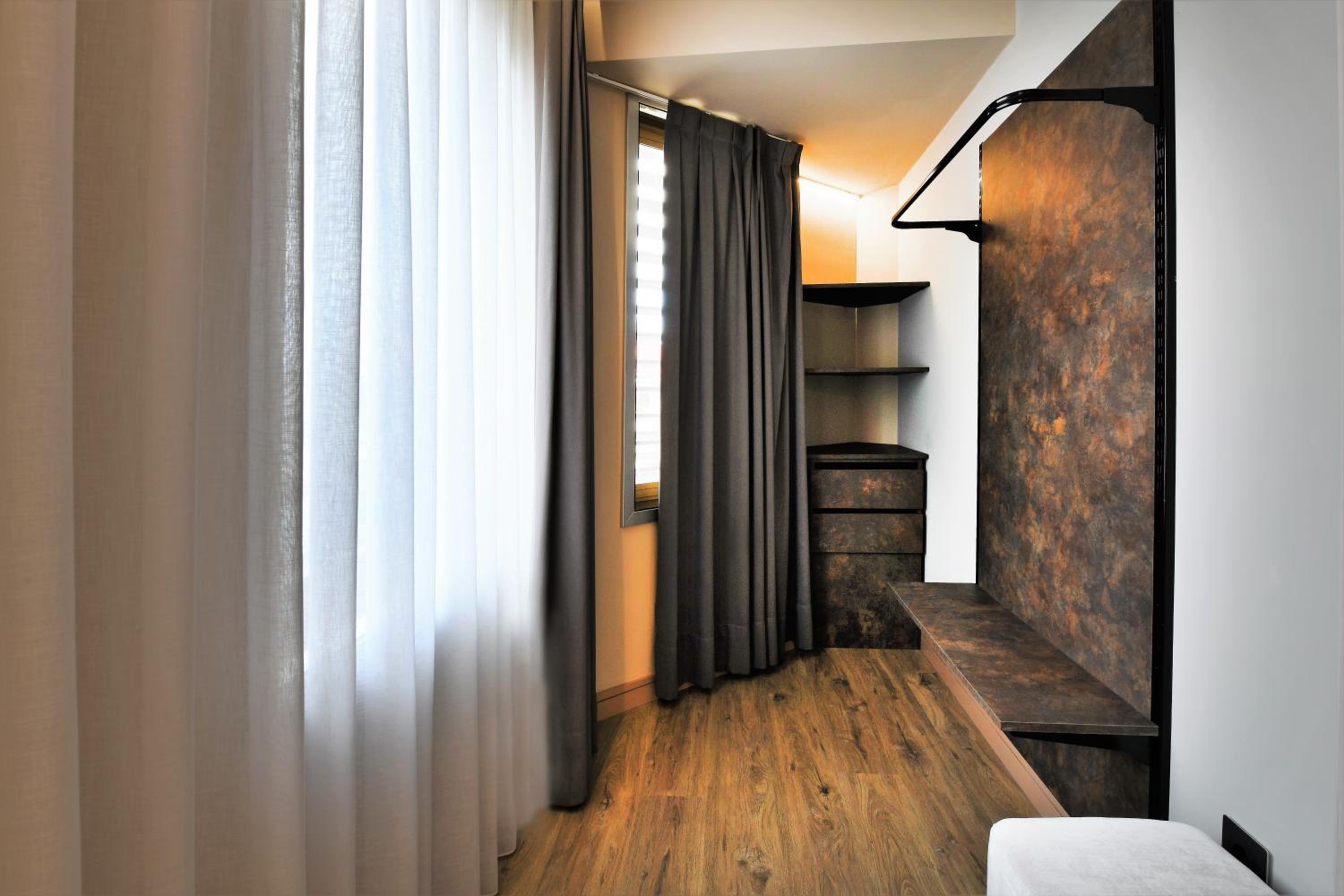 Deluxe Room (1 adult)